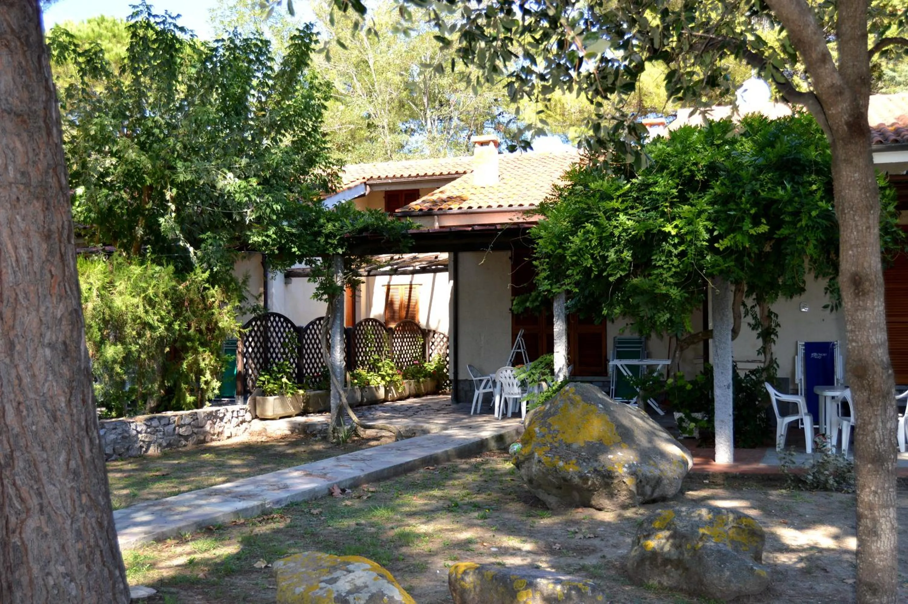 Property building in Pozzo al Moro Village