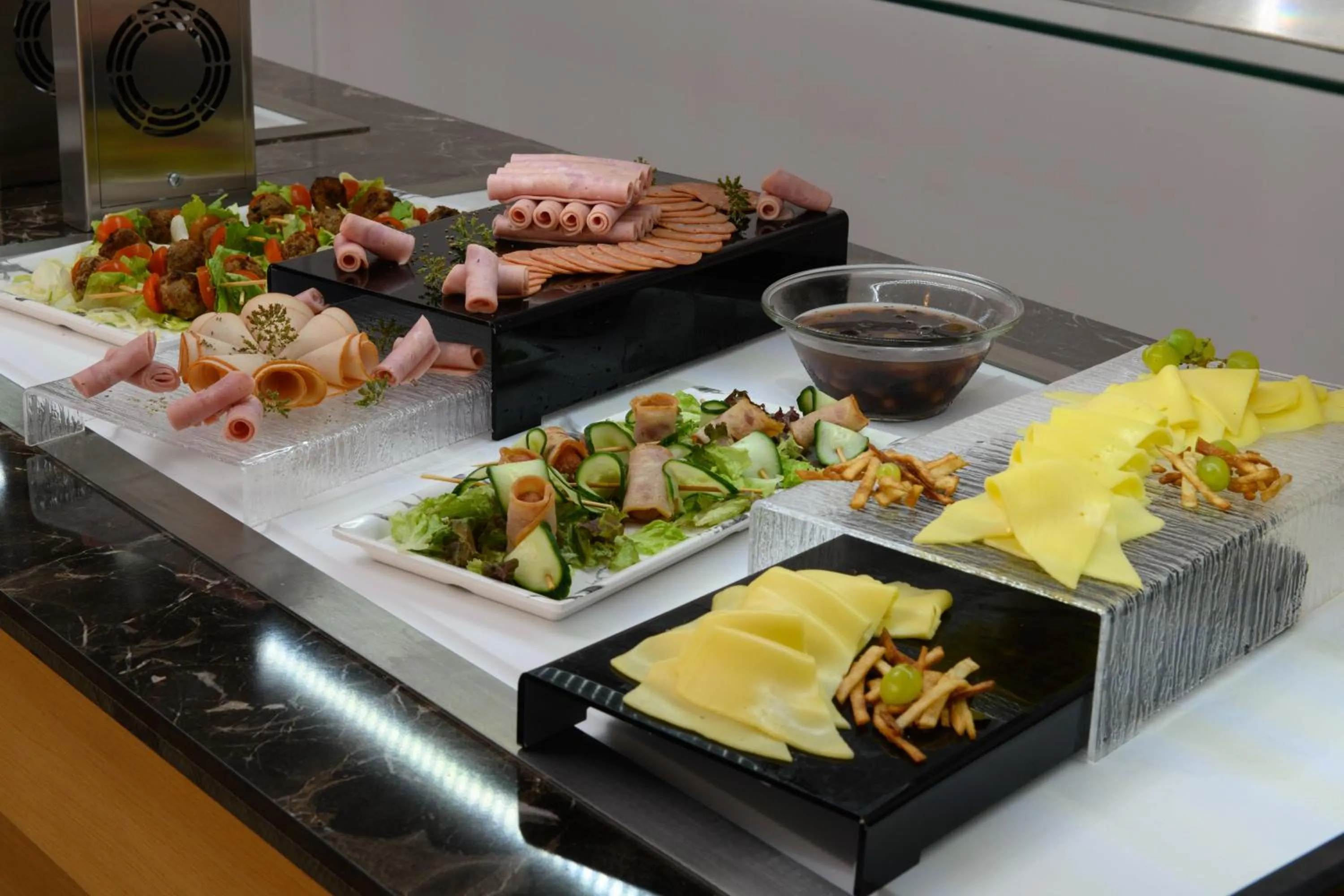 Restaurant/places to eat in Olympion Village