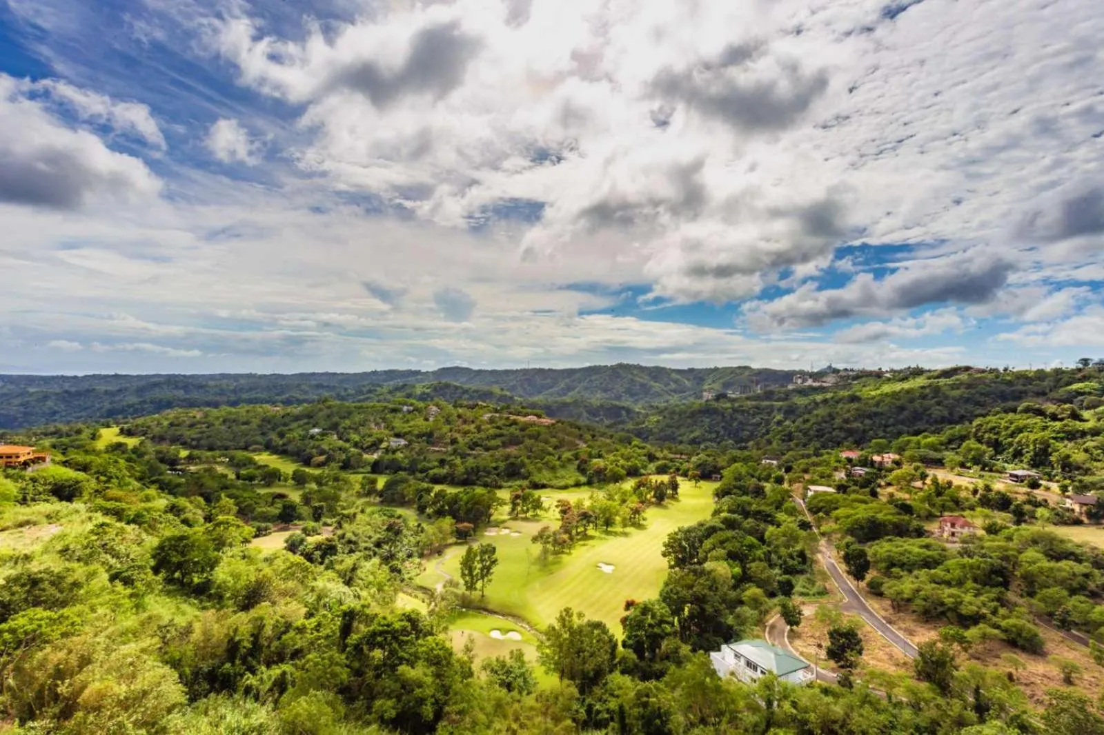 Mountain view in Splendido Tagaytay Hotel and Country Club