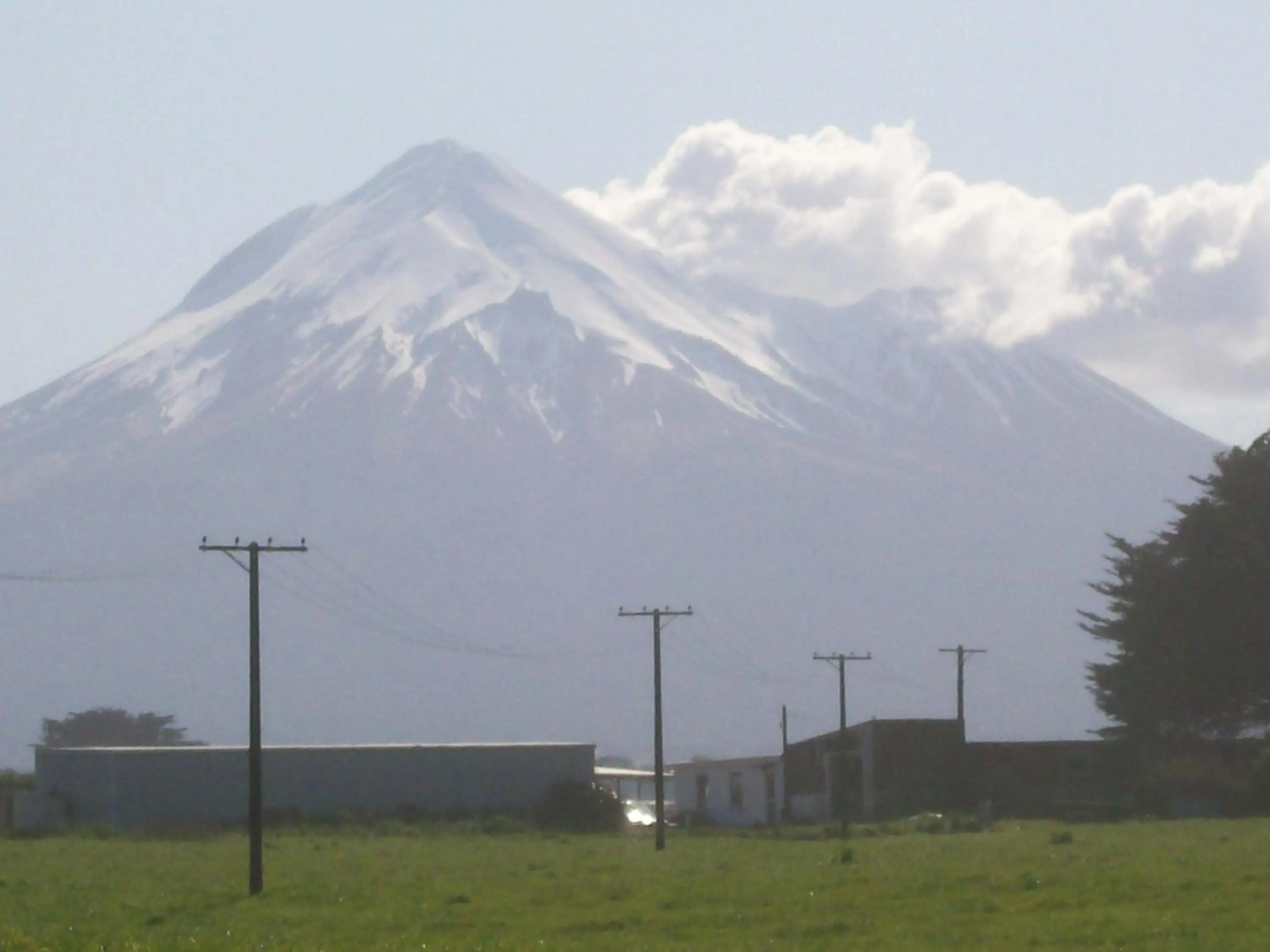 Mountain view in Opunake Beach Holiday Park