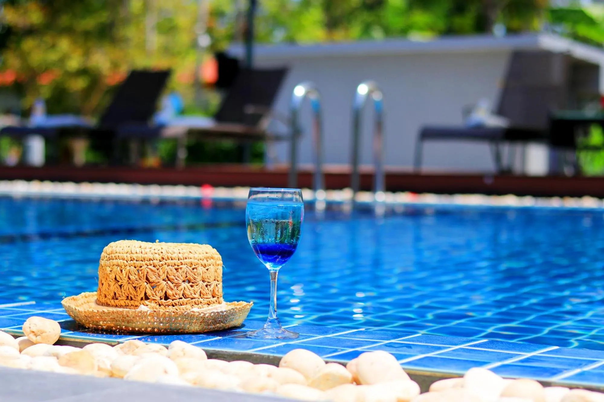 Swimming pool in Neenlawat Riverside