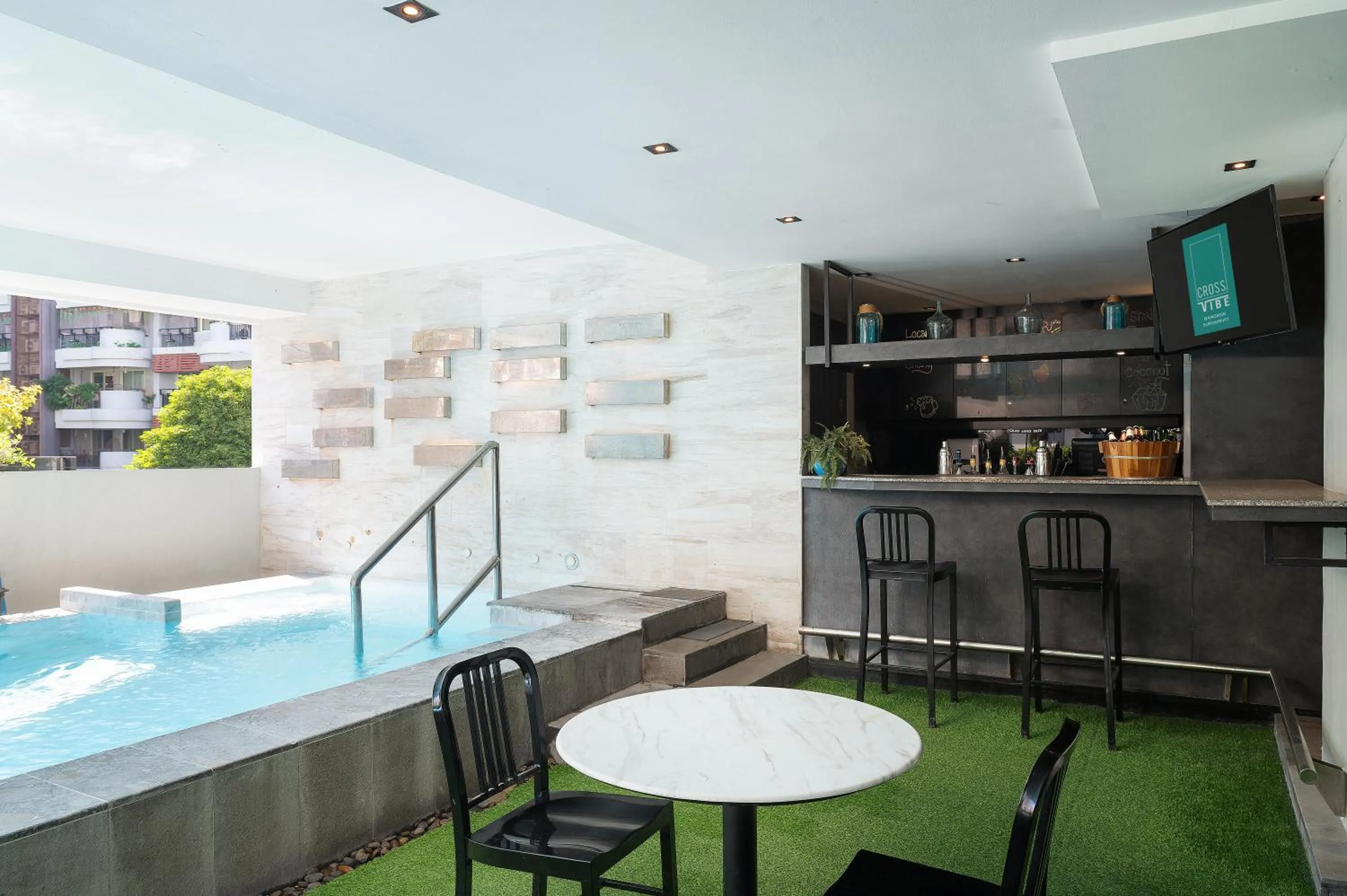 Swimming pool in Cross Vibe Bangkok Sukhumvit