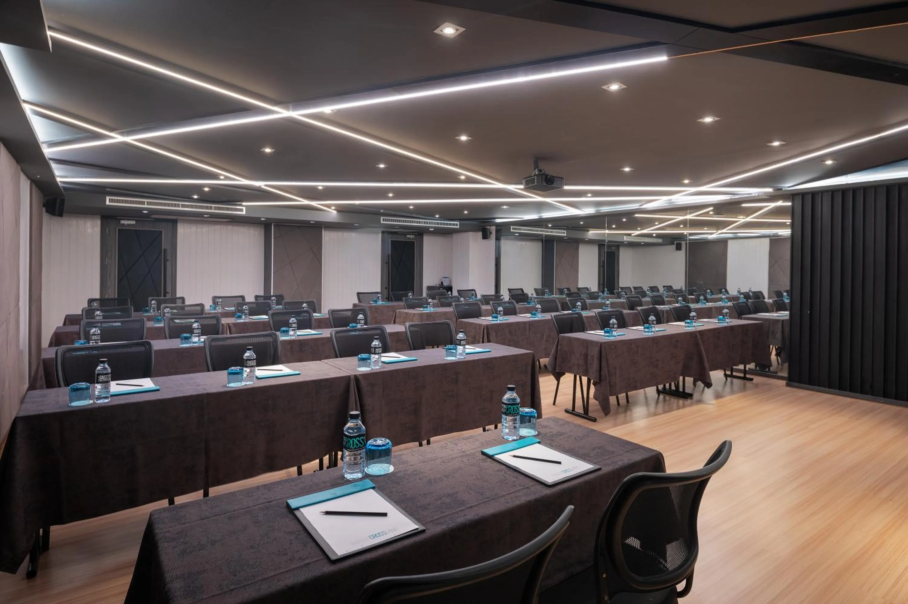 Meeting/conference room in Cross Vibe Bangkok Sukhumvit