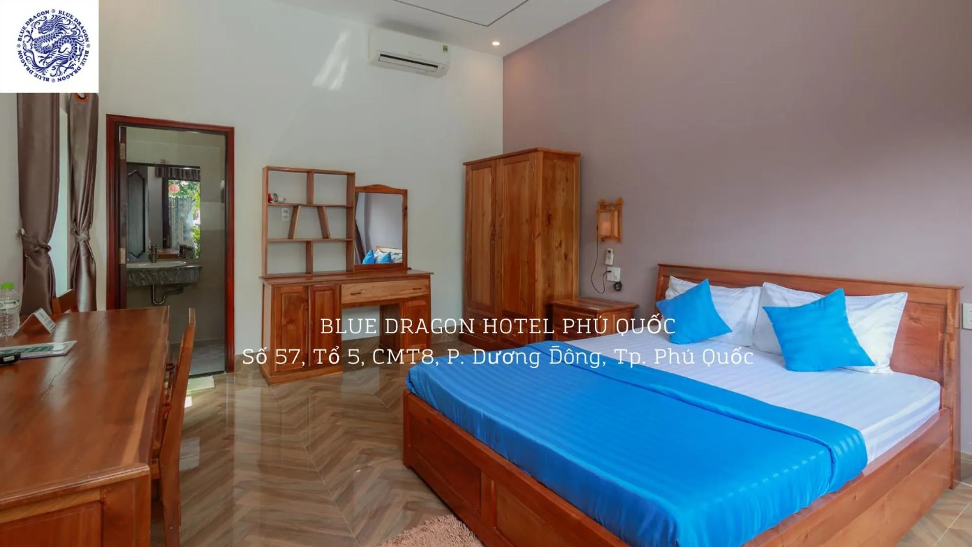 Bed in Hotel Blue Dragon