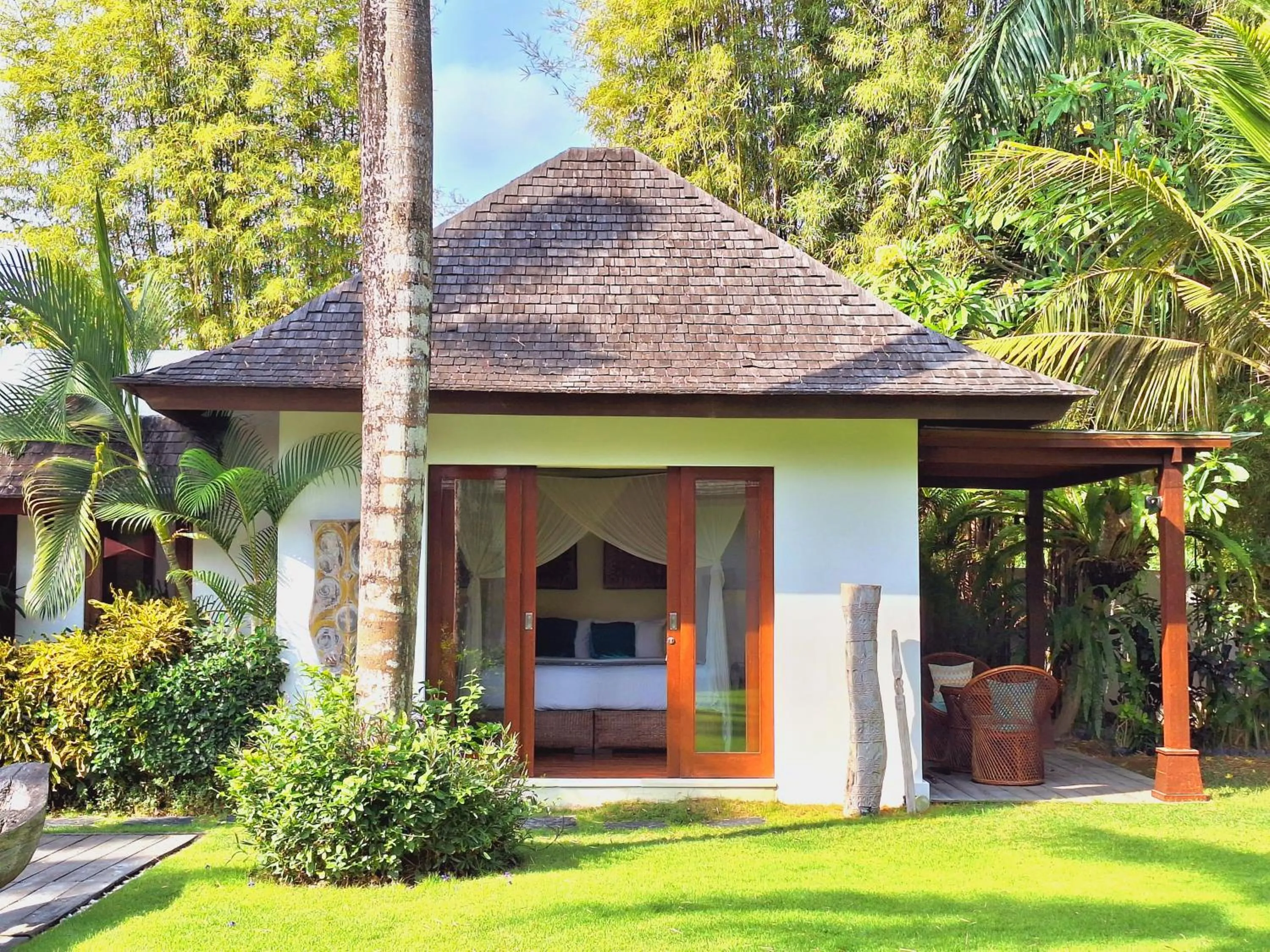 Spring in Villa Naty Canggu - 6 Bedrooms Luxury Villa