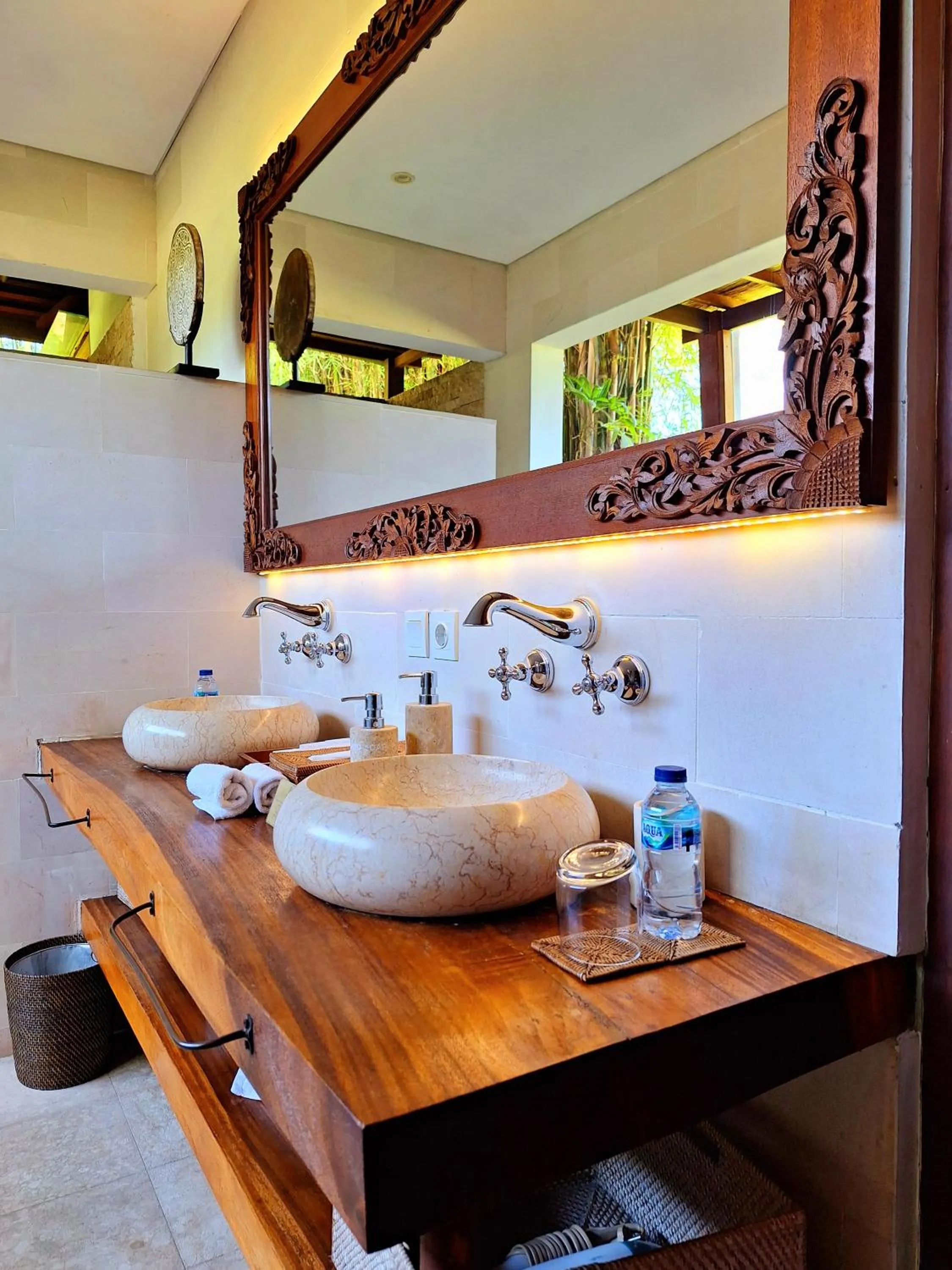 Bathroom in Villa Naty Canggu - 6 Bedrooms Luxury Villa