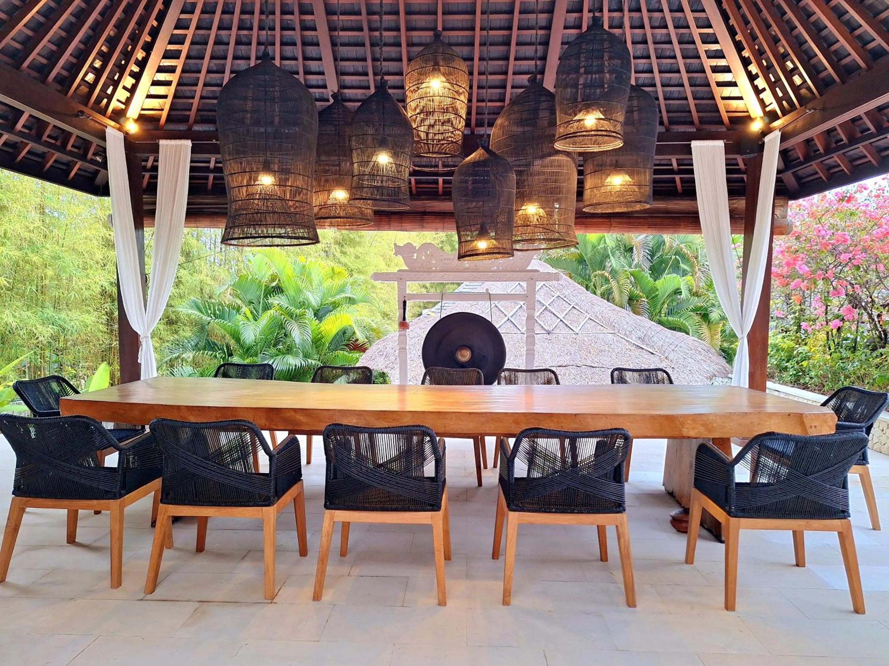 Patio in Villa Naty Canggu - 6 Bedrooms Luxury Villa