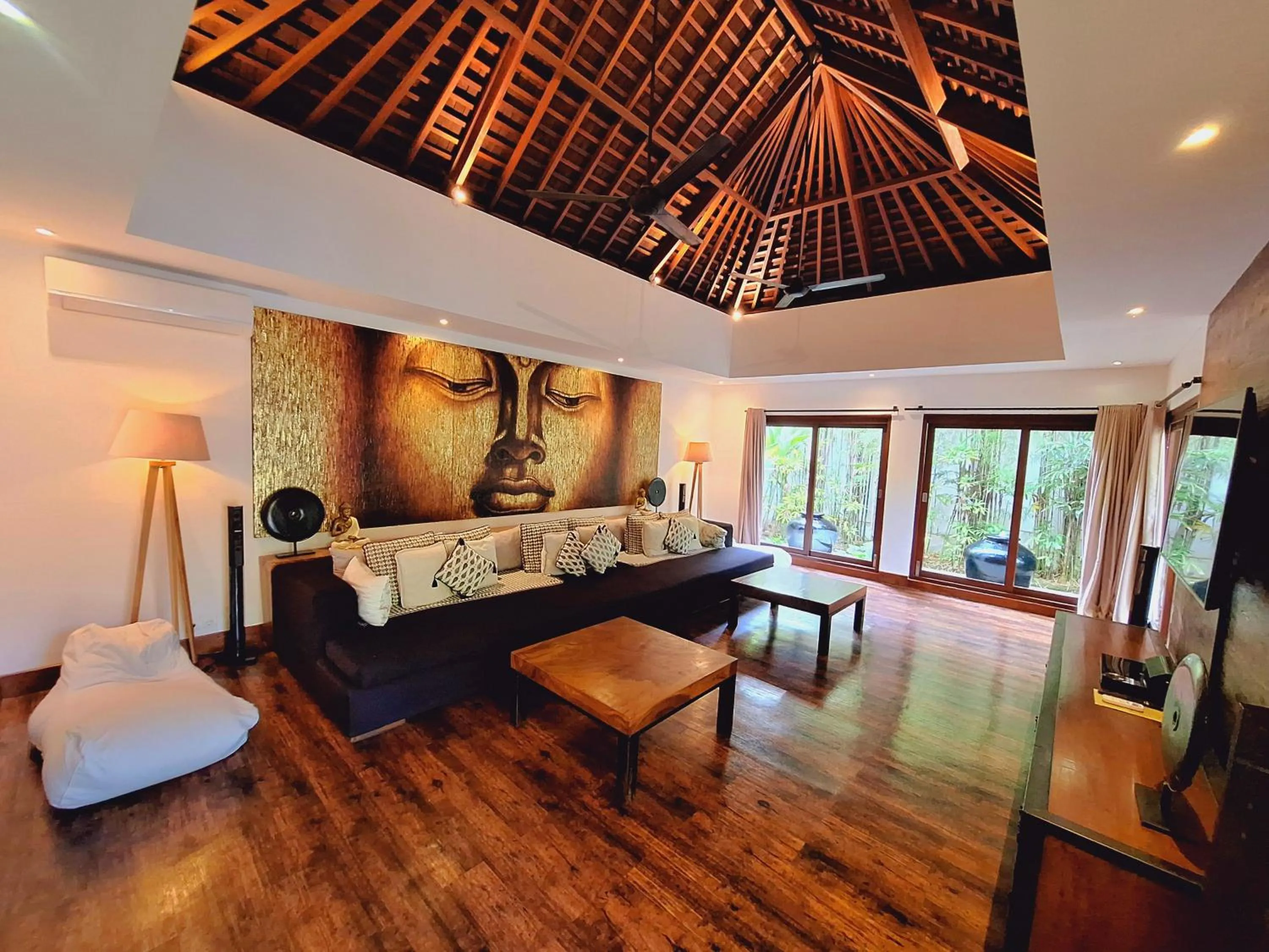 Seating area in Villa Naty Canggu - 6 Bedrooms Luxury Villa