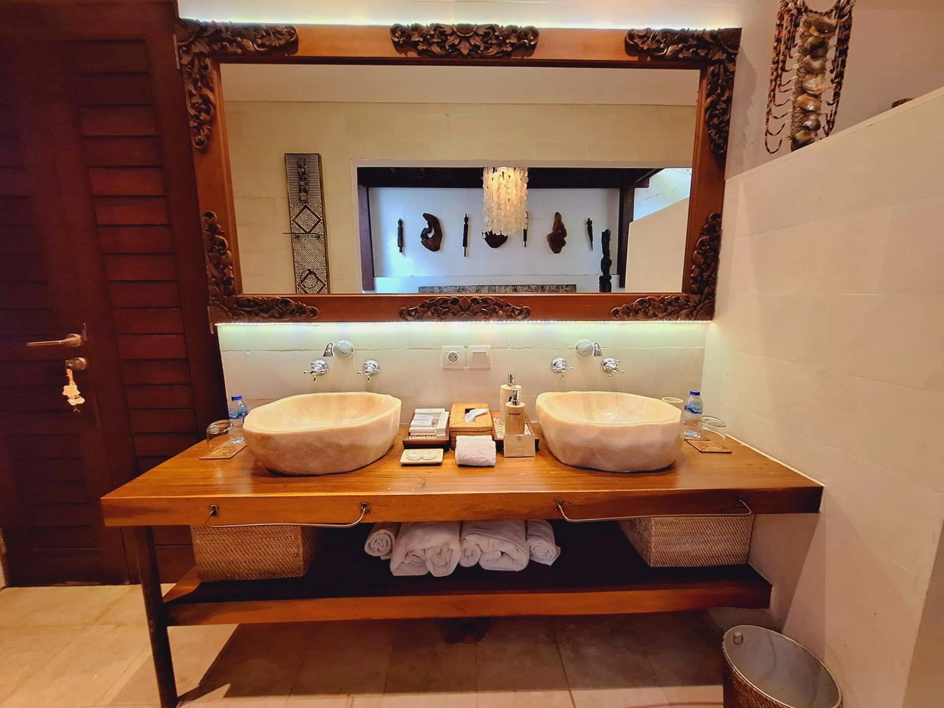 Bathroom in Villa Naty Canggu - 6 Bedrooms Luxury Villa