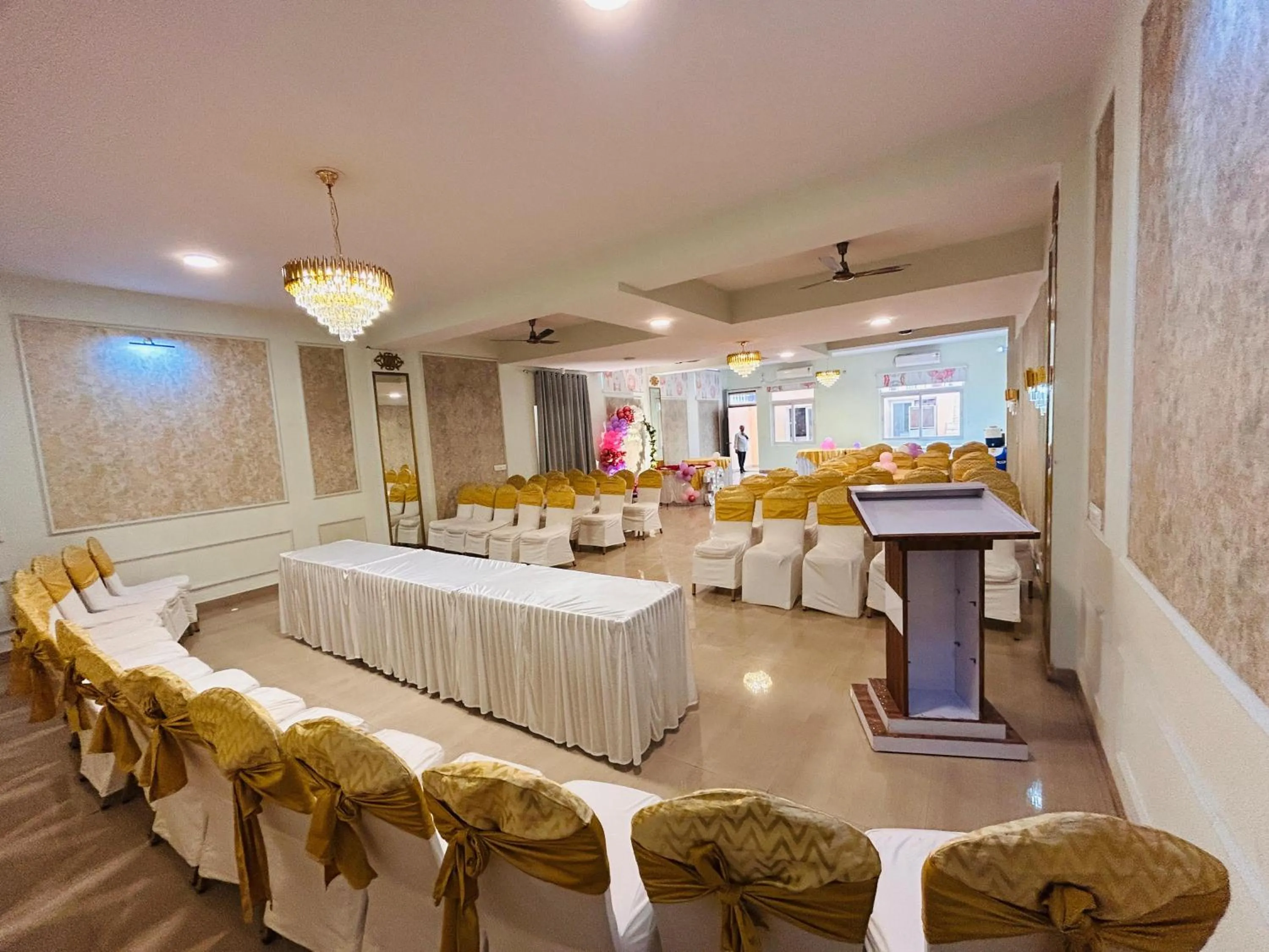 Banquet/Function facilities in Hotel Raj Kothi Jaipur airport