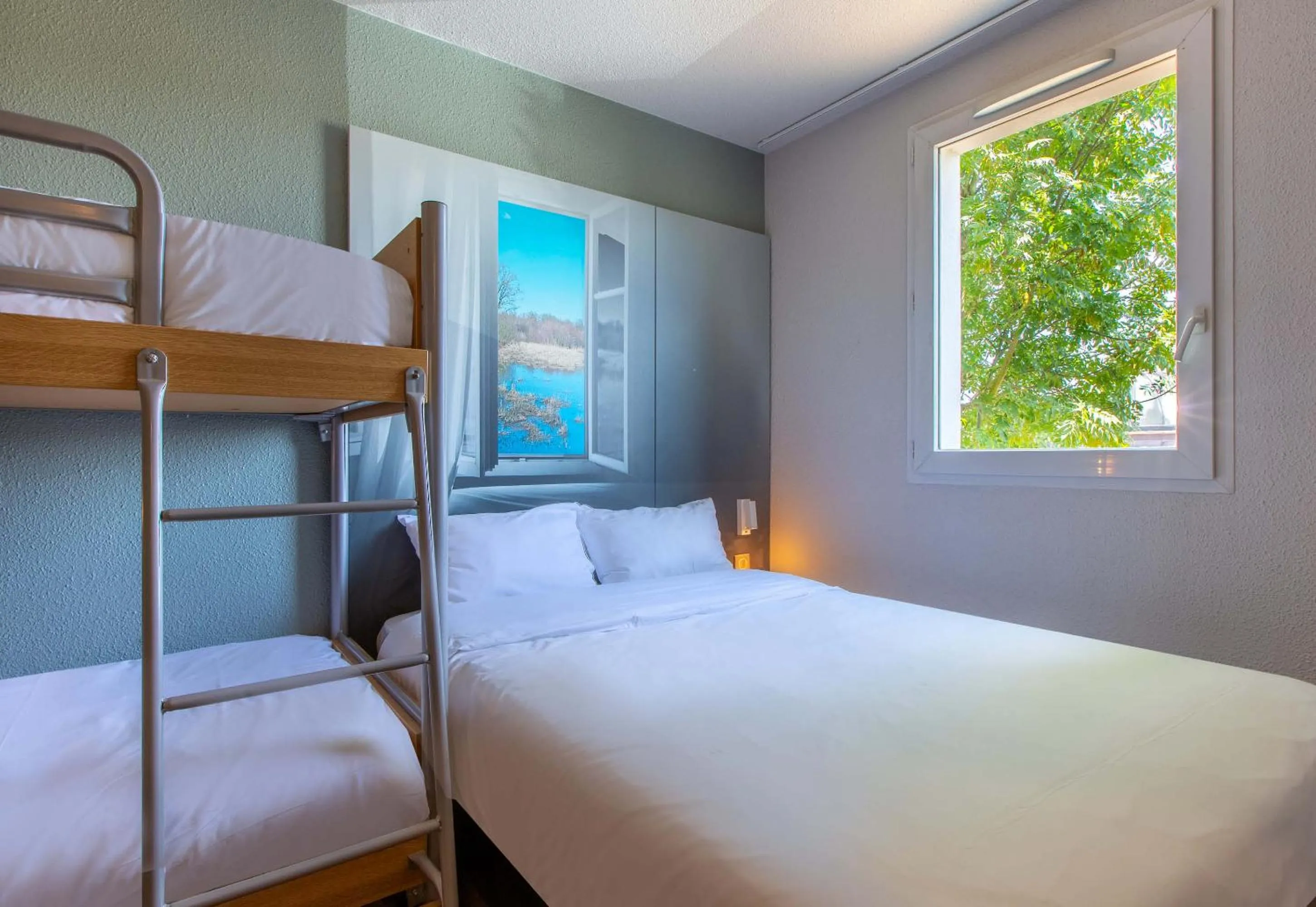 Bedroom, Bed in B&B HOTEL CHATEAUROUX Déols