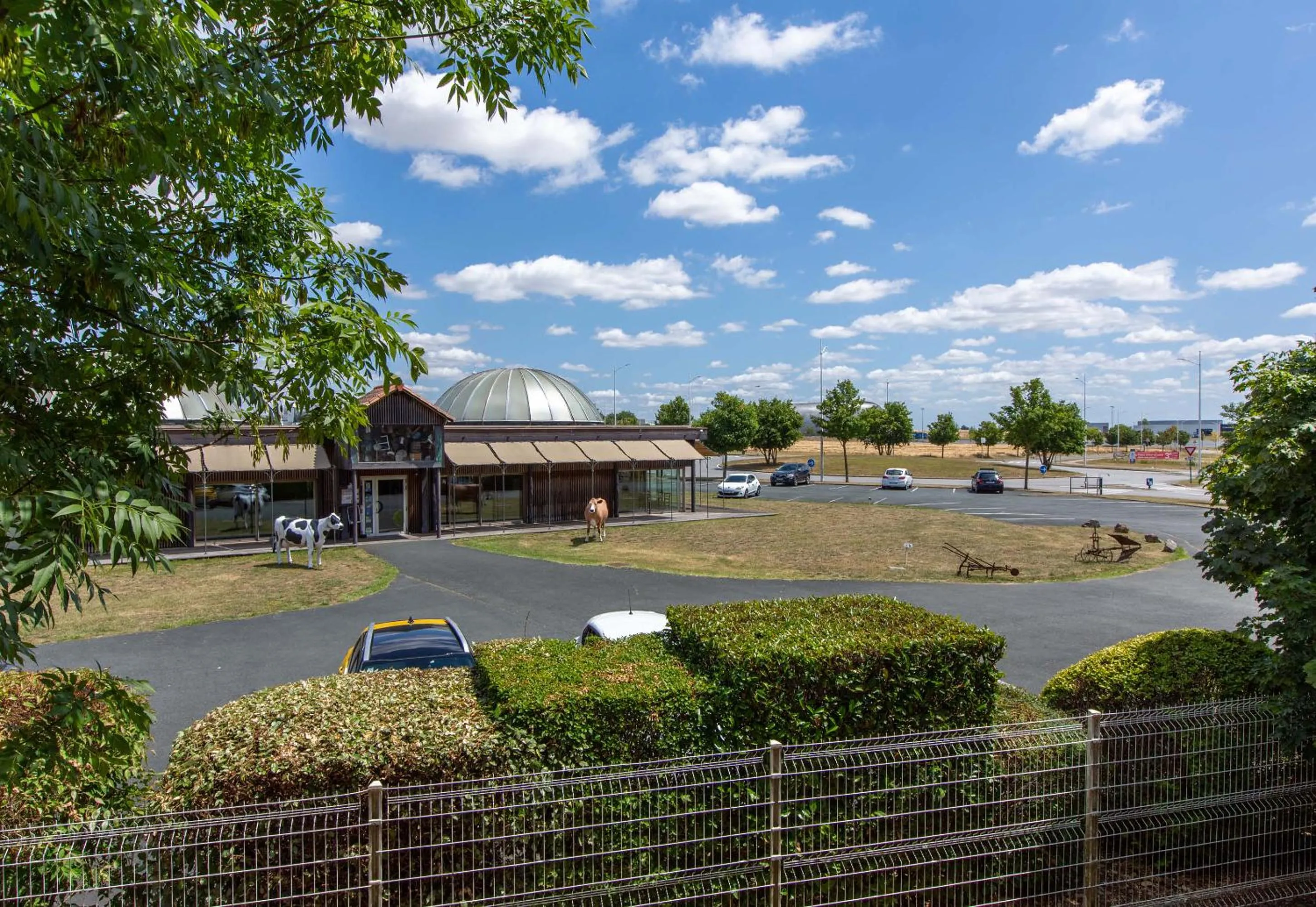 Parking in B&B HOTEL CHATEAUROUX Déols