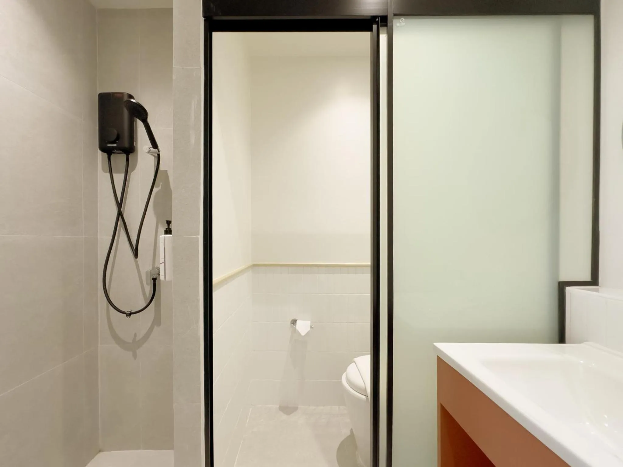 Bathroom in Fortune D Hotel Maesot