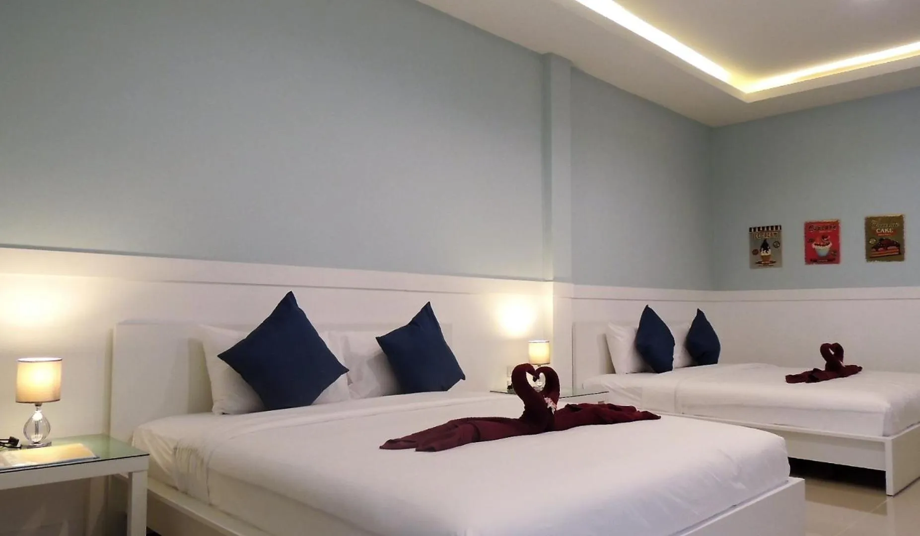 Bed in Blue Moon Samed