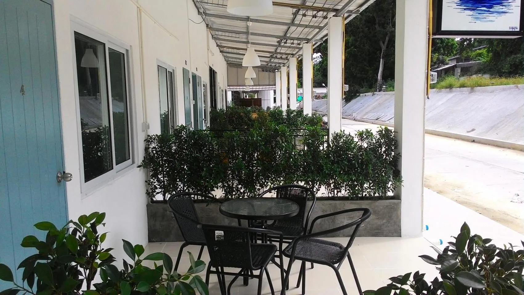 Patio in Blue Moon Samed