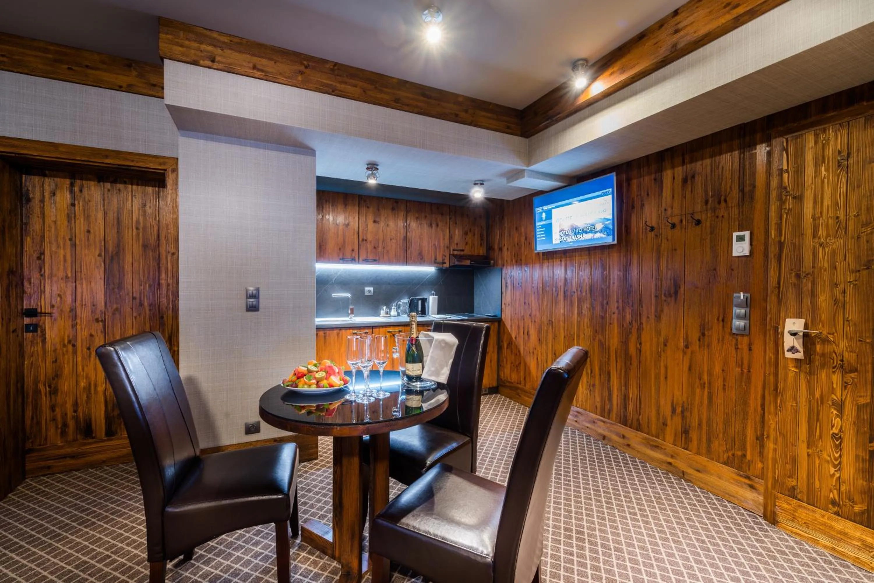 Kitchen or kitchenette in Hotel Pošta