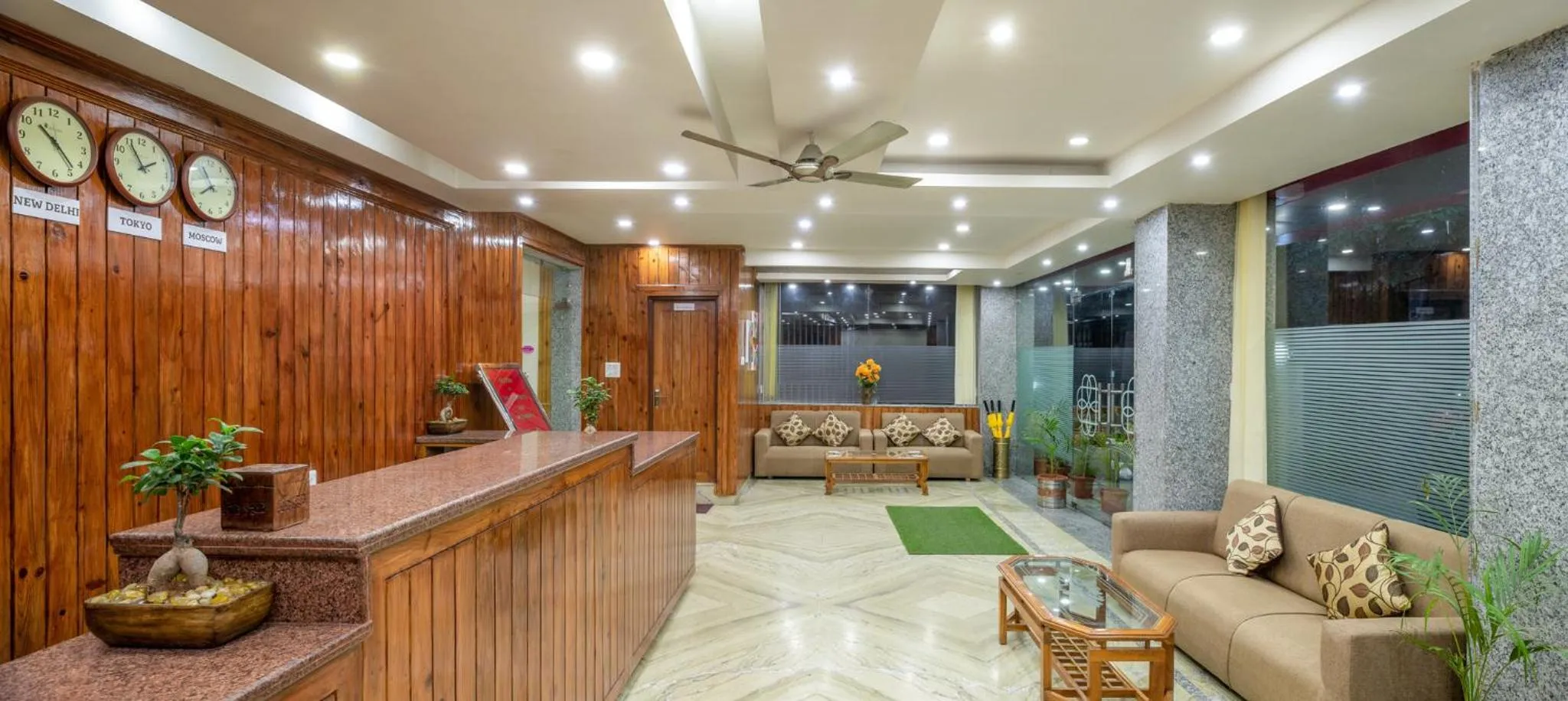 Lobby or reception in The Posh Hotel