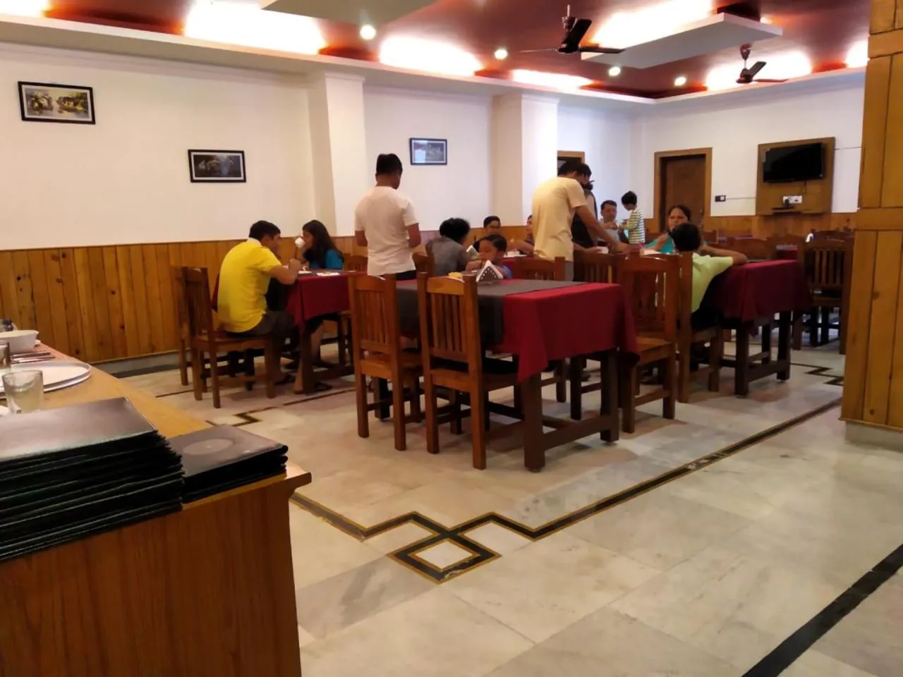 Restaurant/places to eat in The Posh Hotel