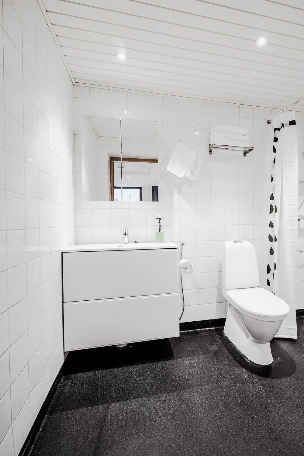 Bathroom in Hostel Café Koti