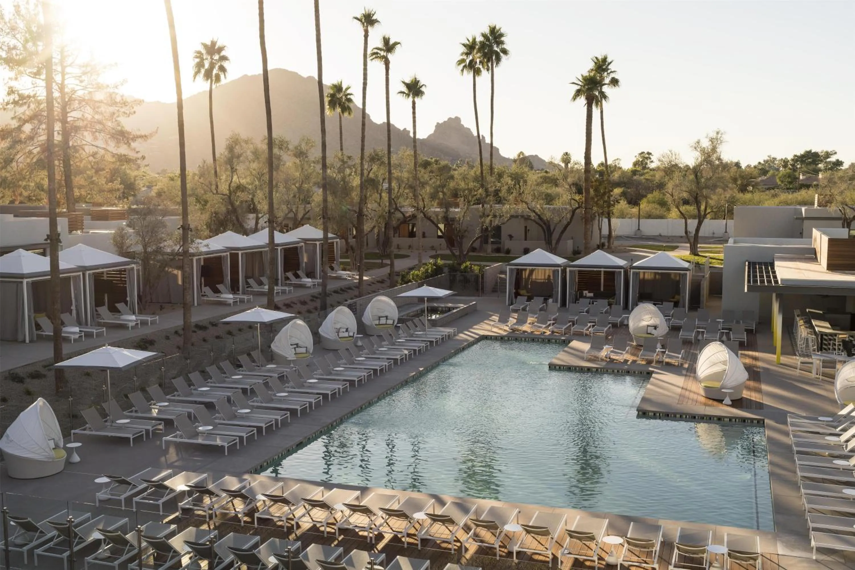 Swimming pool in Andaz Scottsdale Resort & Bungalows
