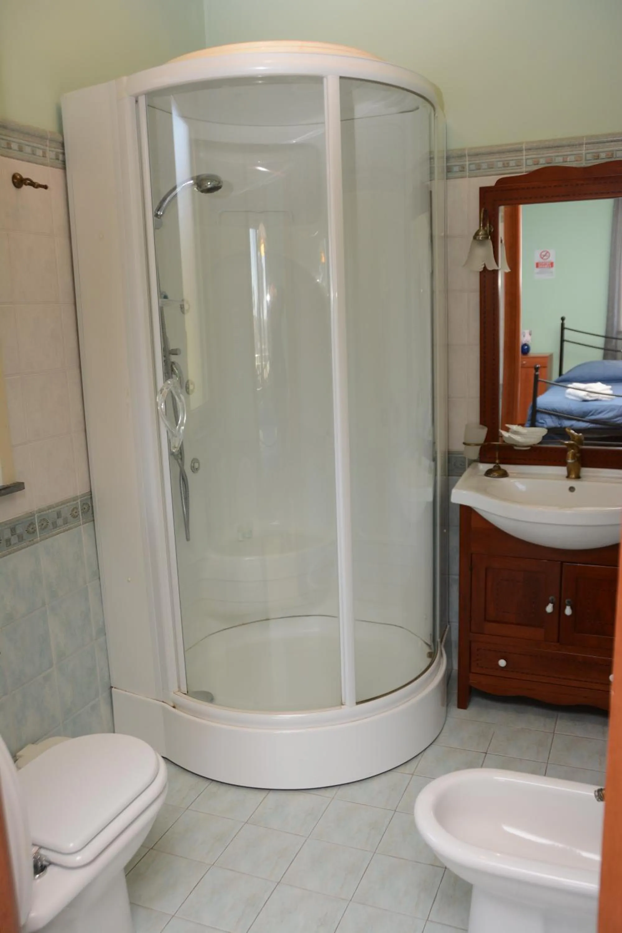 Shower in B&B Villa San Leonardo