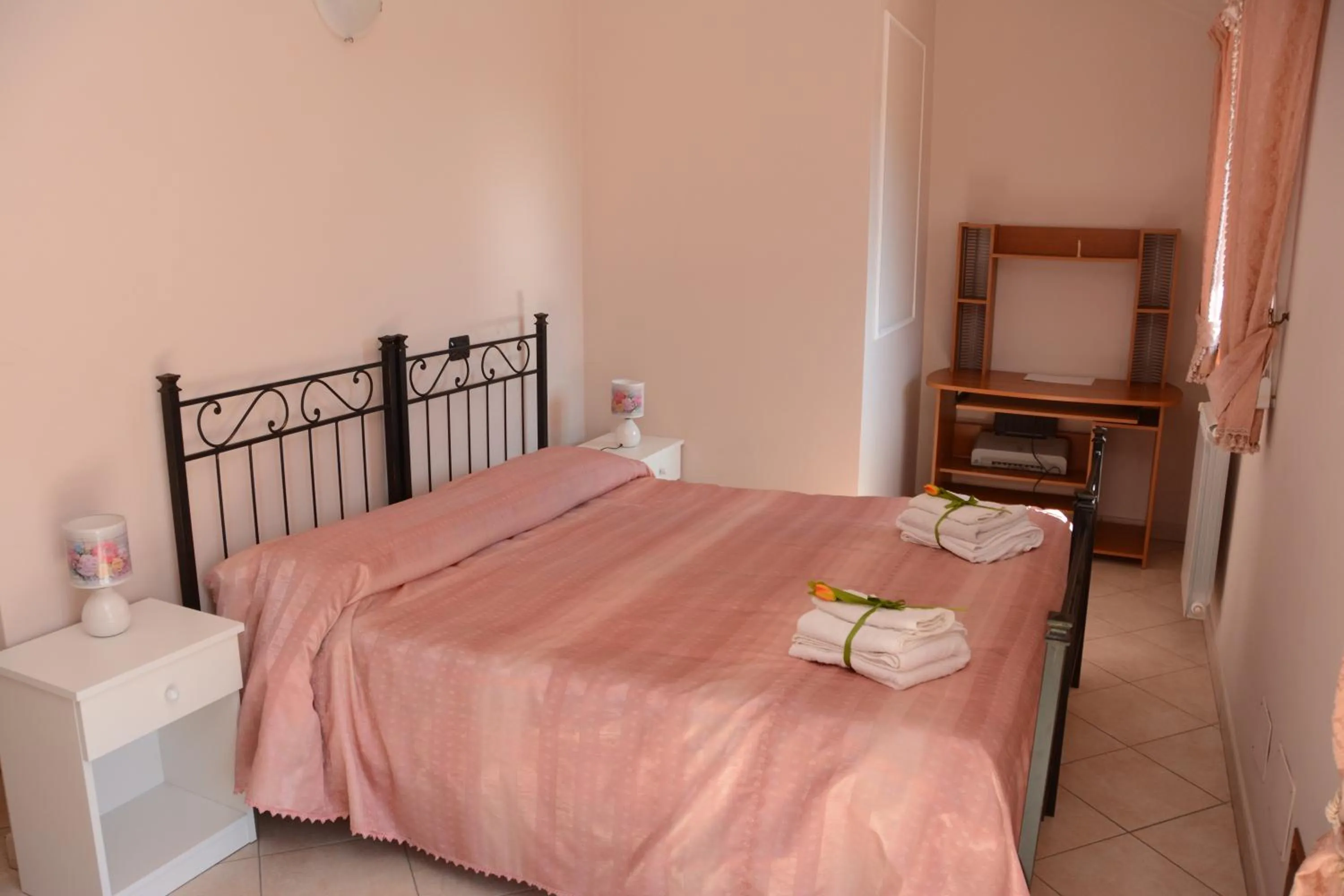 Photo of the whole room, Bed in B&B Villa San Leonardo