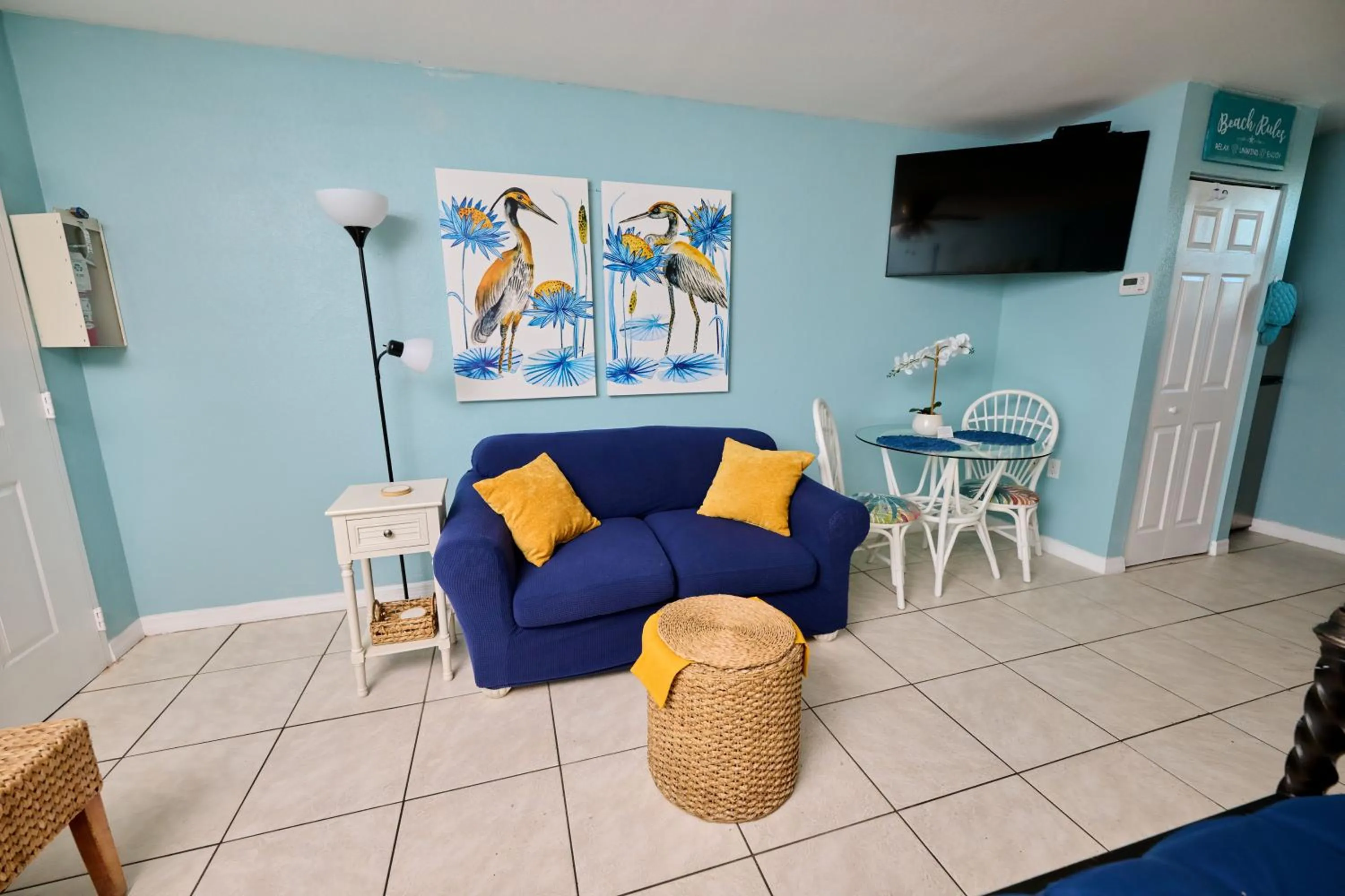 Camelot Beach Suites