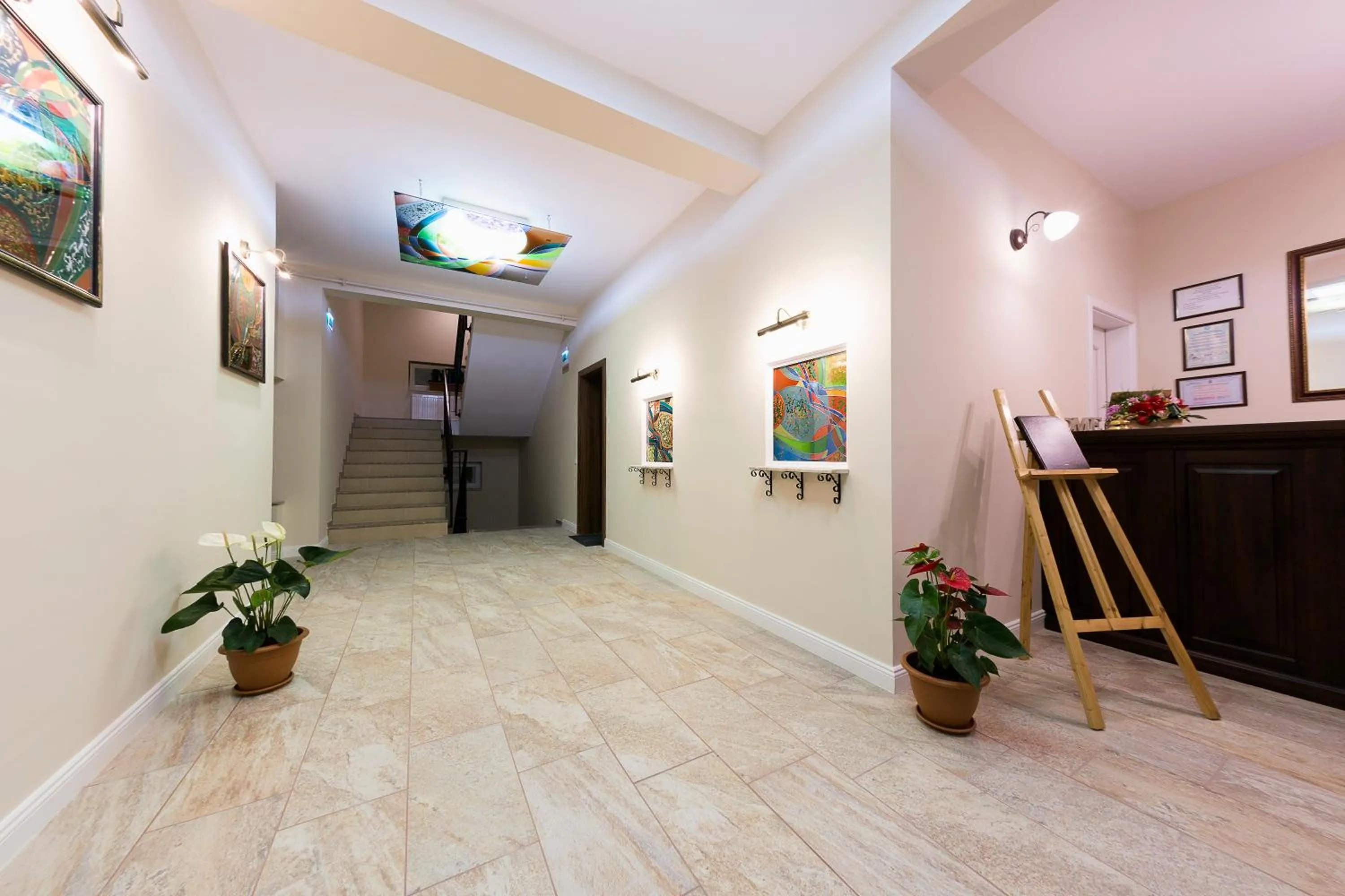 Decorative detail in Crema Residence