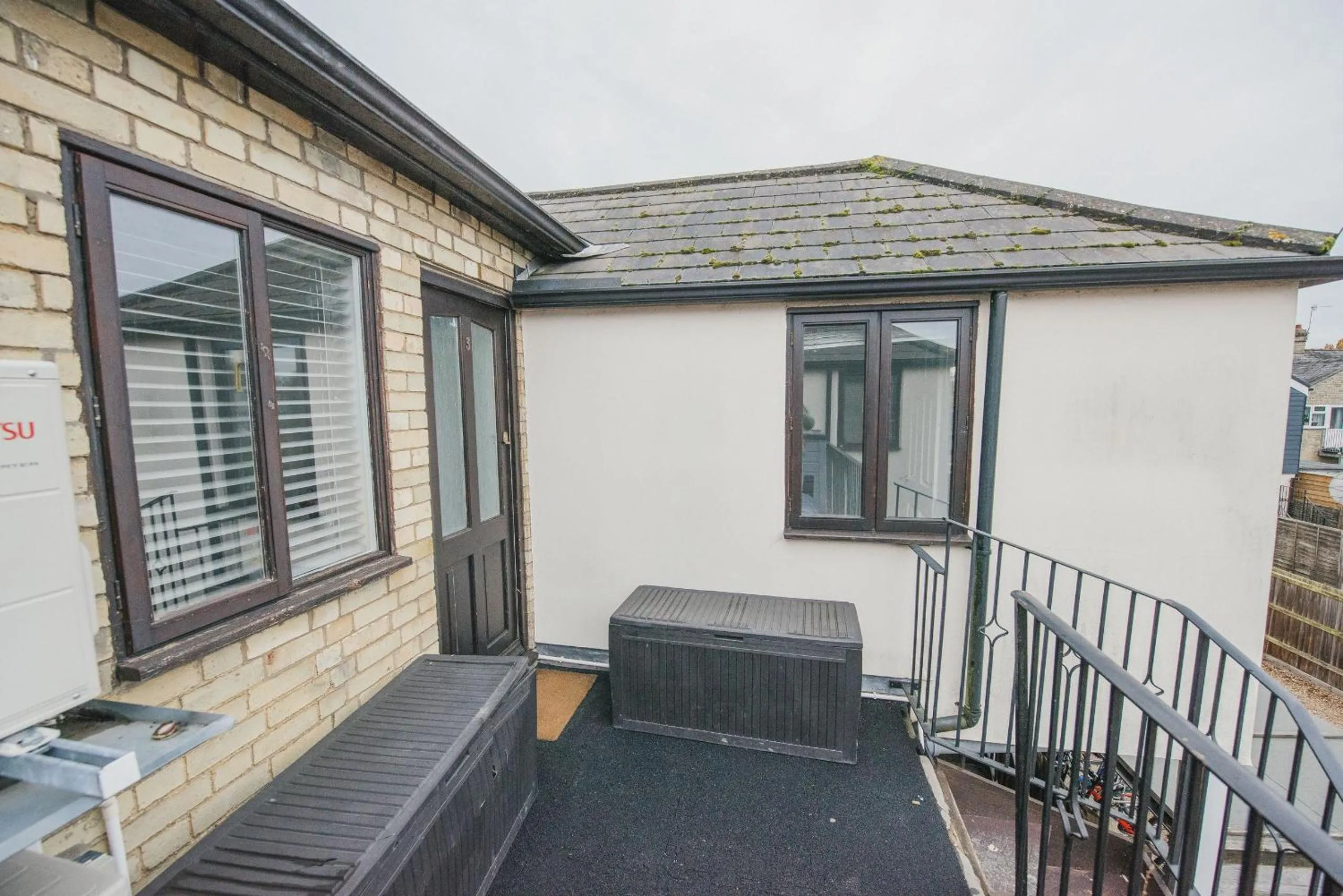 Property building in Home Sweet Home by Paymán Club