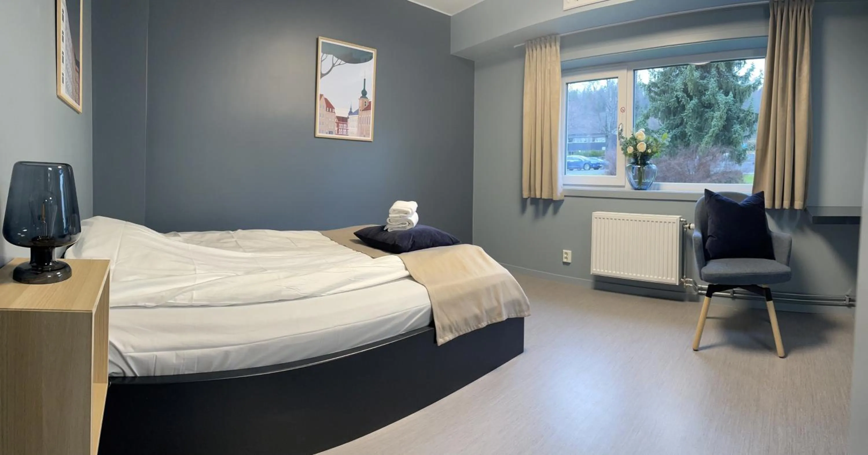 Bedroom, Bed in Emma Gjestehus