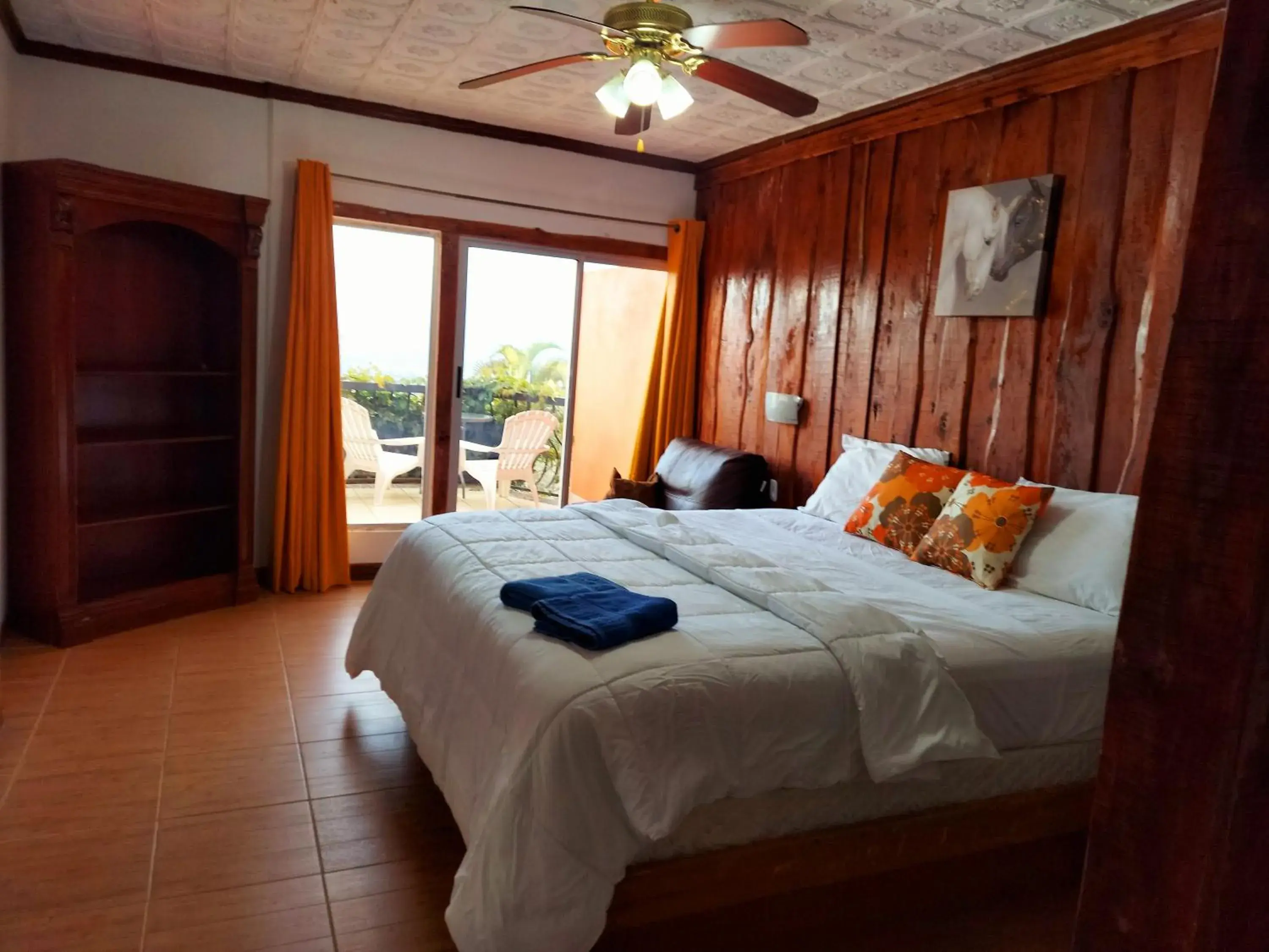 Deluxe King Room in Loma Tranquila Deluxe King Room in Loma Tranquila