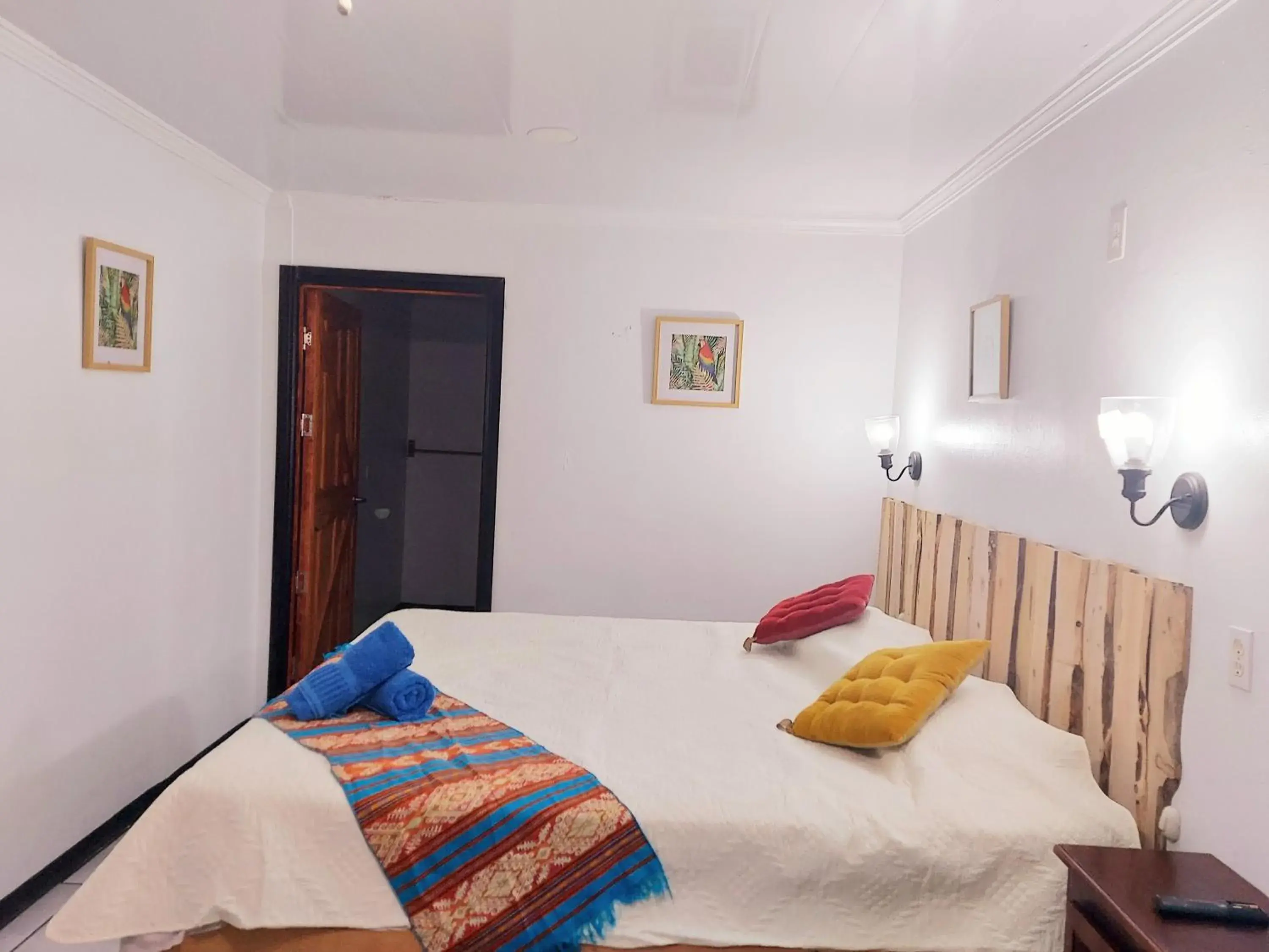 Budget Double Room in Loma Tranquila Budget Double Room in Loma Tranquila