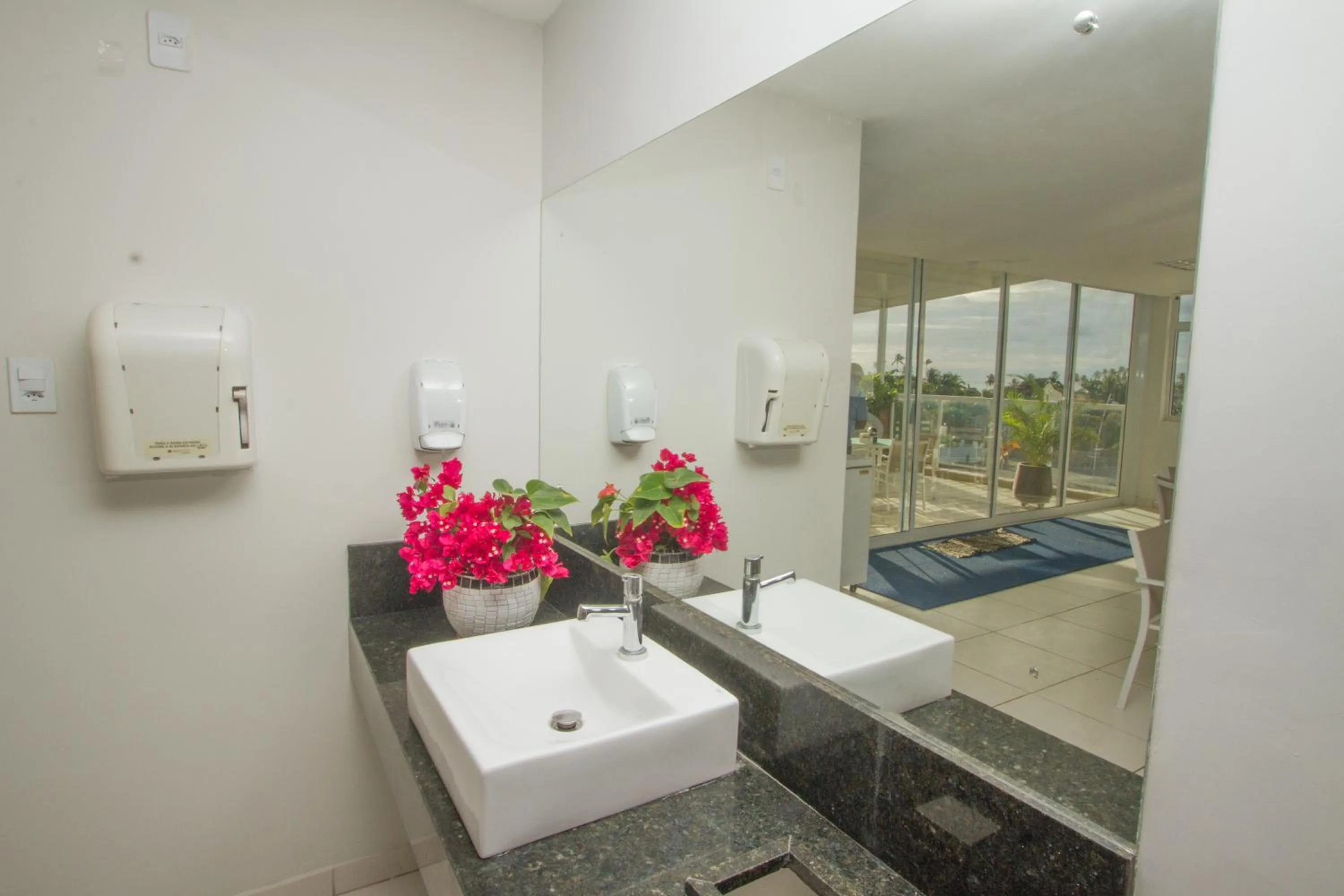 Balcony/Terrace in Pousada Marie Claire Flats