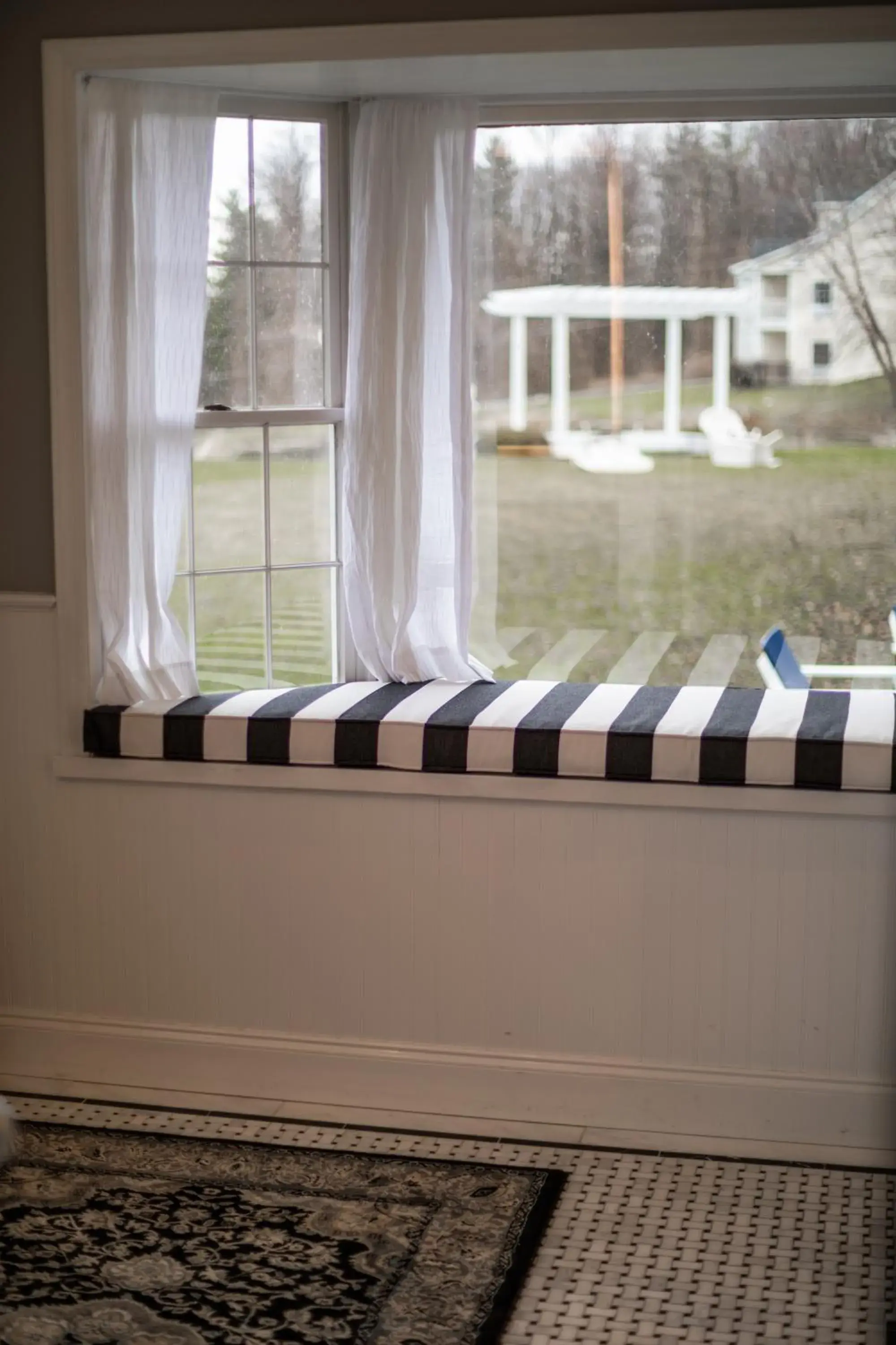 Hillside - Superior King Room in Inn at Taughannock Falls Hillside - Superior King Room in Inn at Taughannock Falls