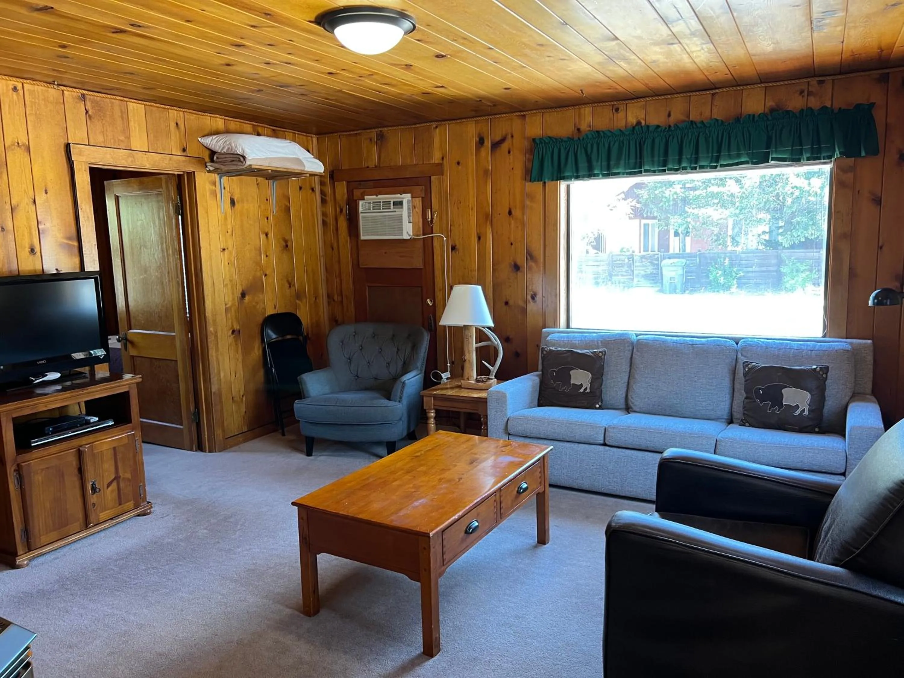 Living room in Faithful Street Inn