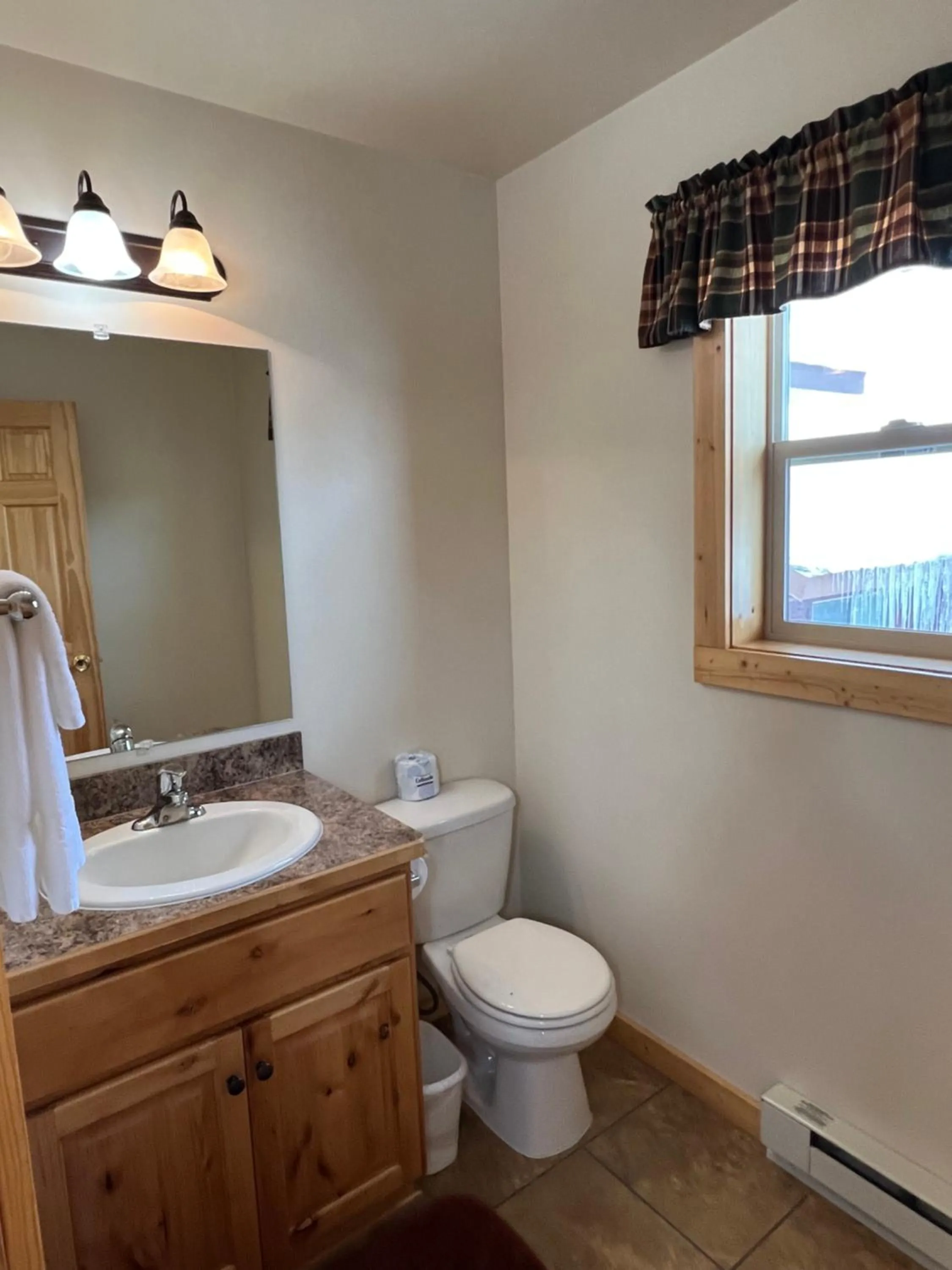 Toilet in Faithful Street Inn