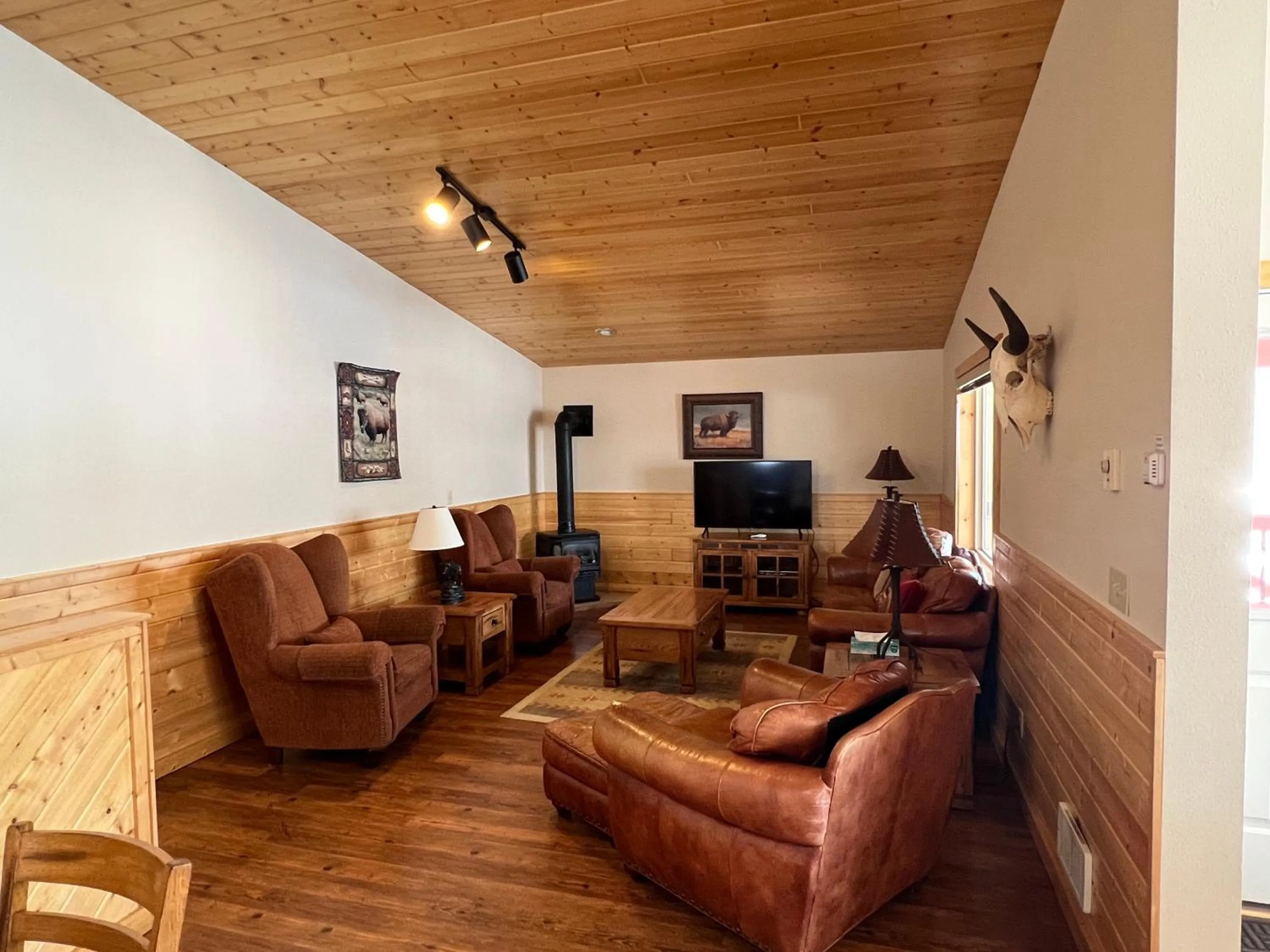 TV and multimedia in Faithful Street Inn