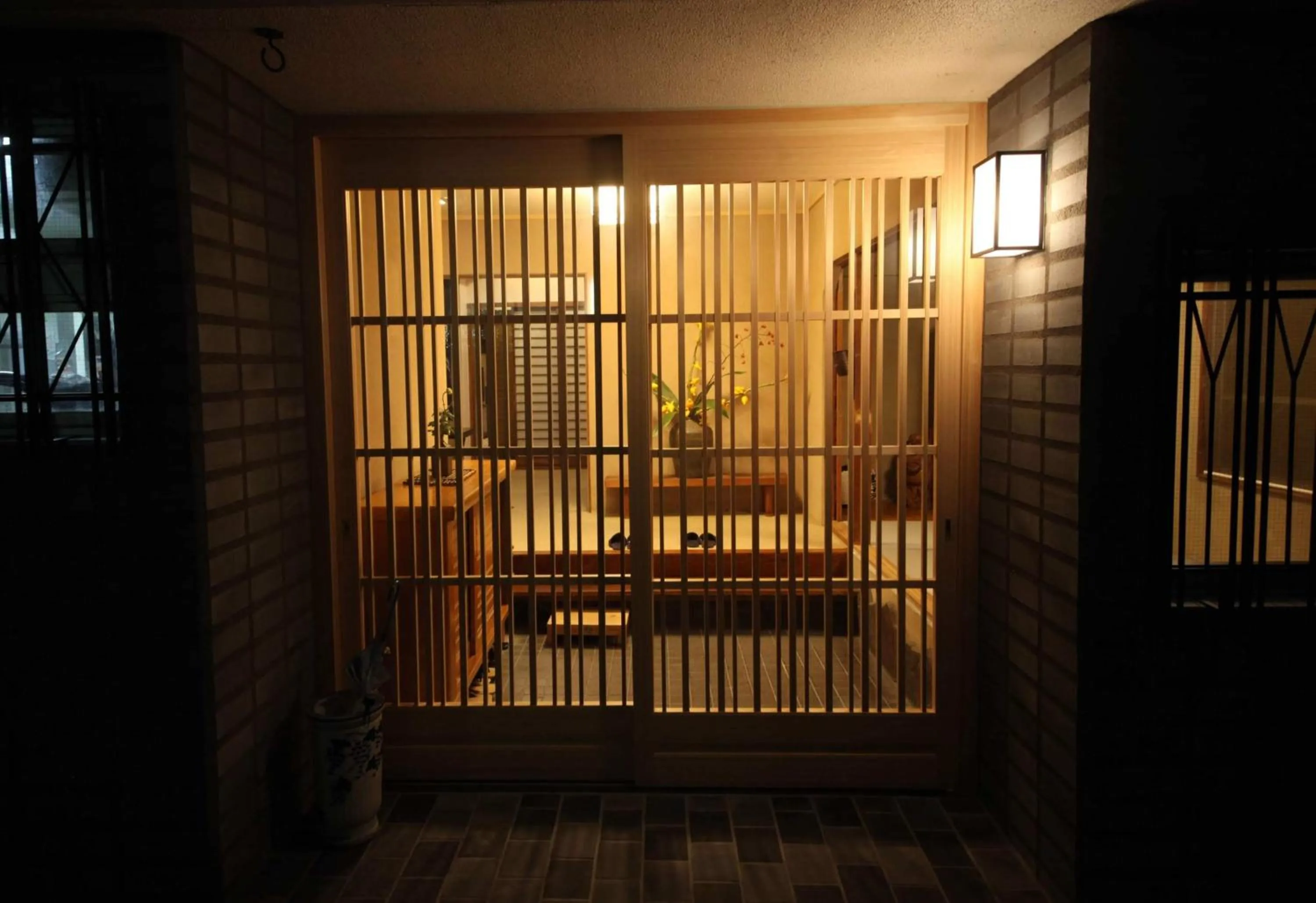 Facade/entrance in Shiroyama Ryokan
