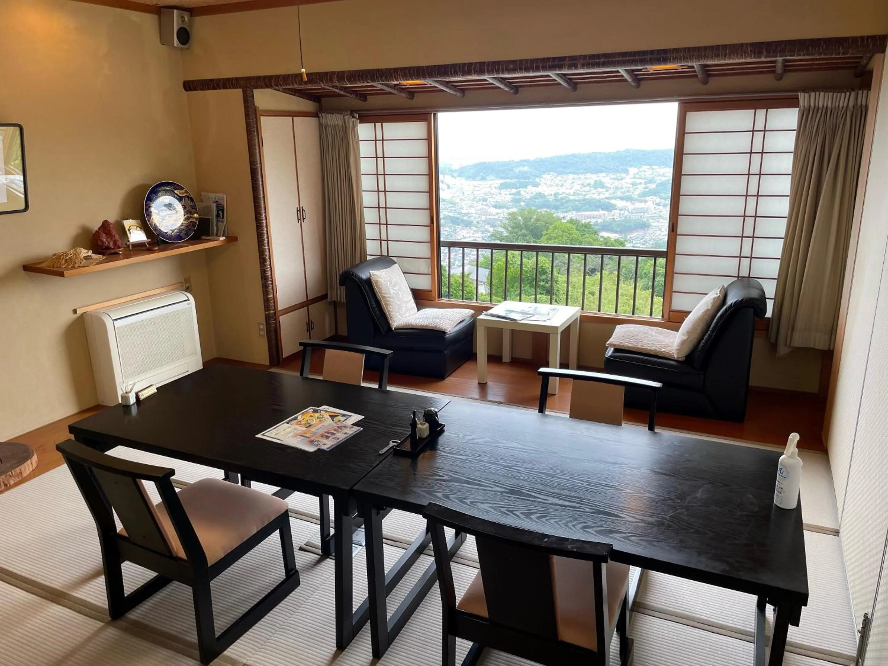 Restaurant/places to eat in Shiroyama Ryokan