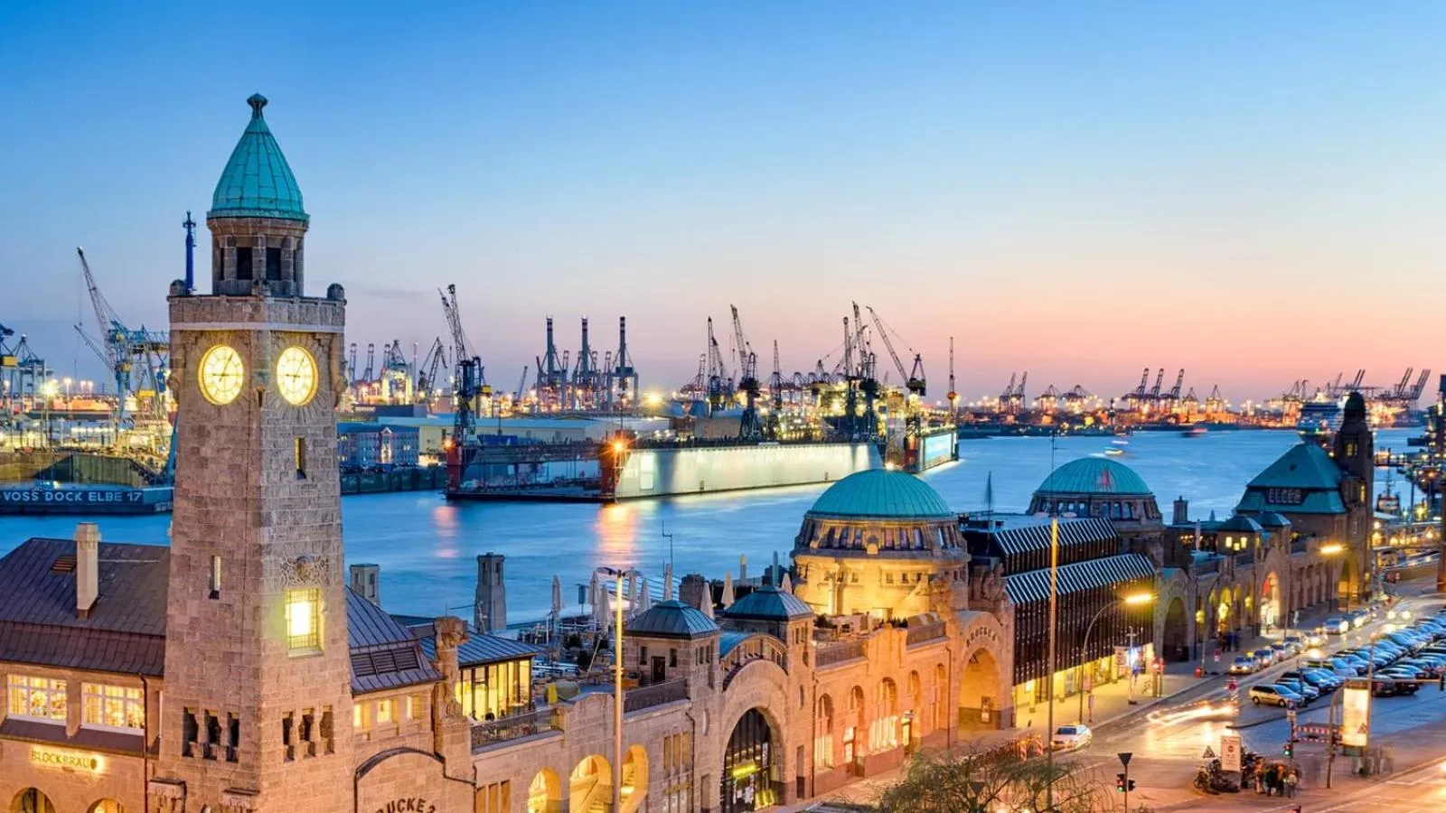 Nearby landmark in Hotel CULT Hamburg