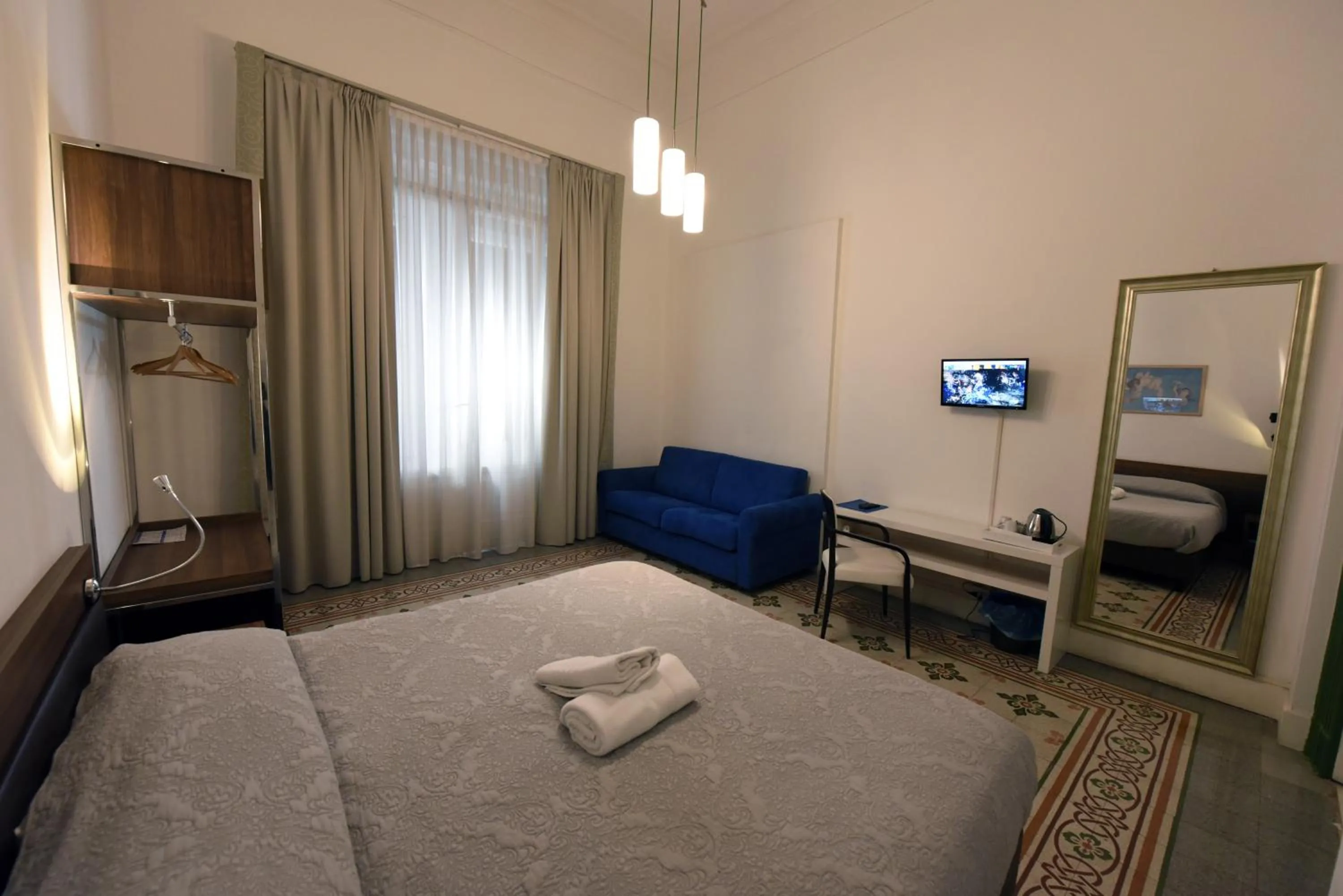 Breakfast, Bed in Maison Toledo 210