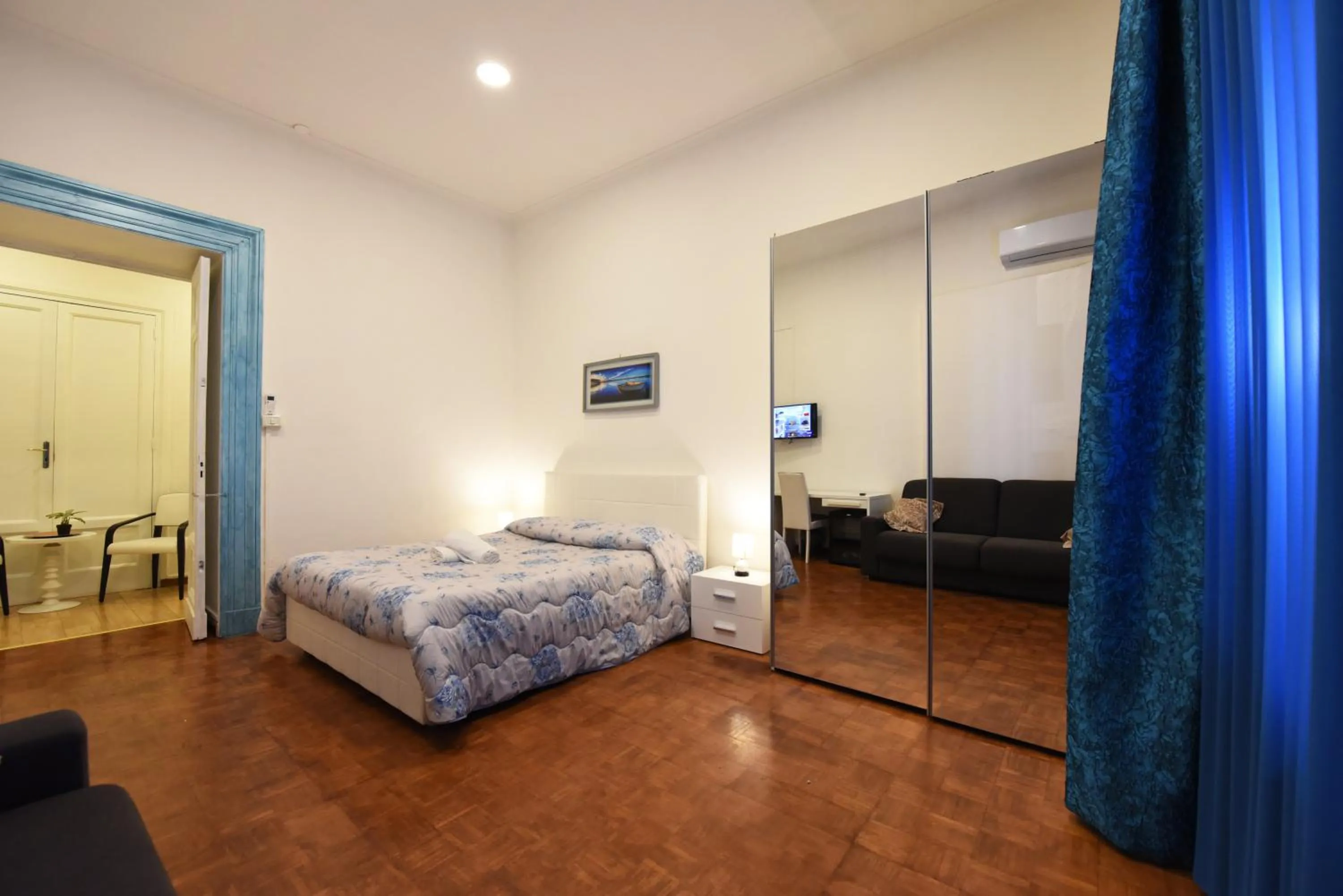 Bed in Maison Toledo 210