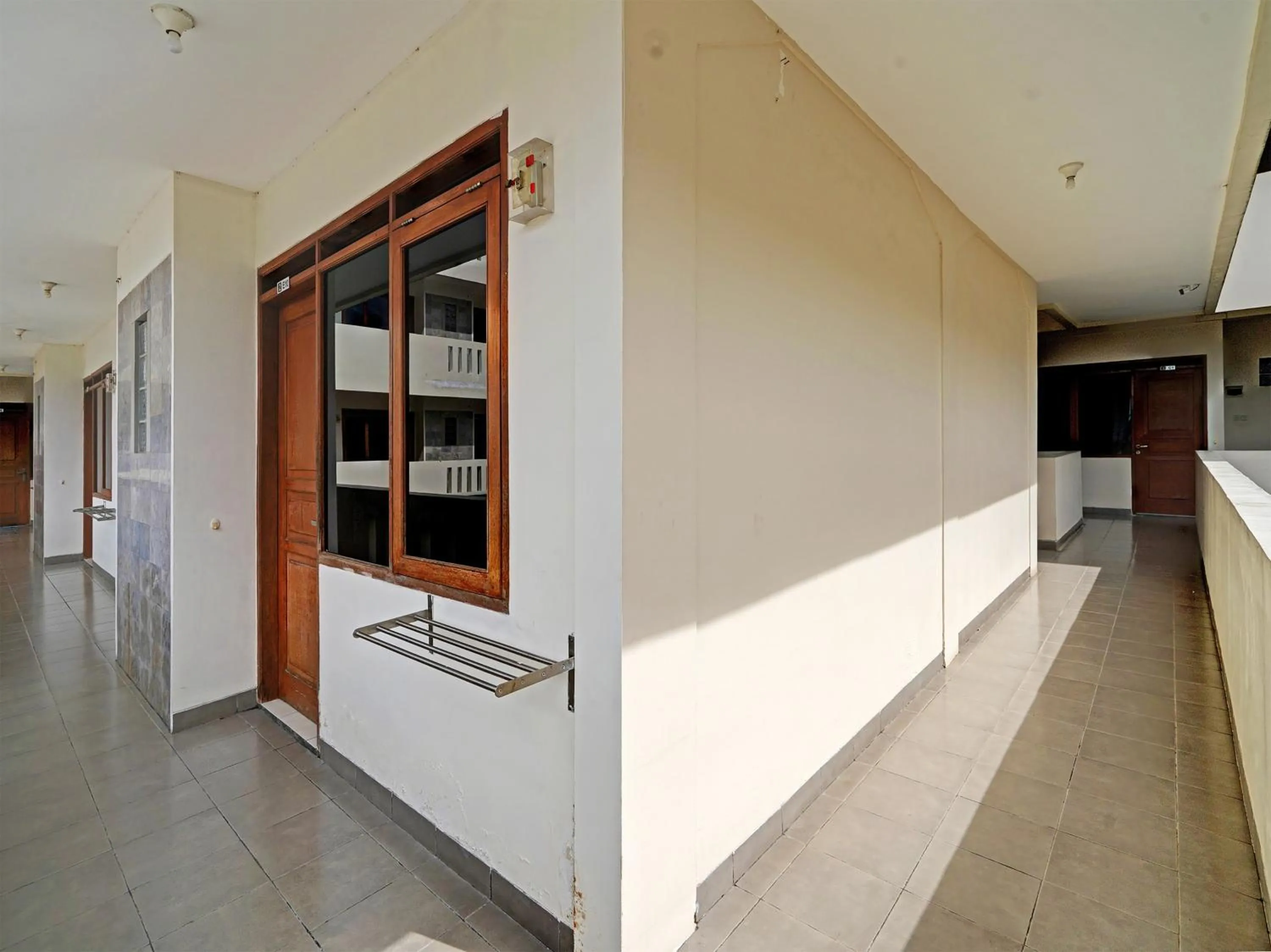 Area and facilities in OYO 1699 Verona Residence