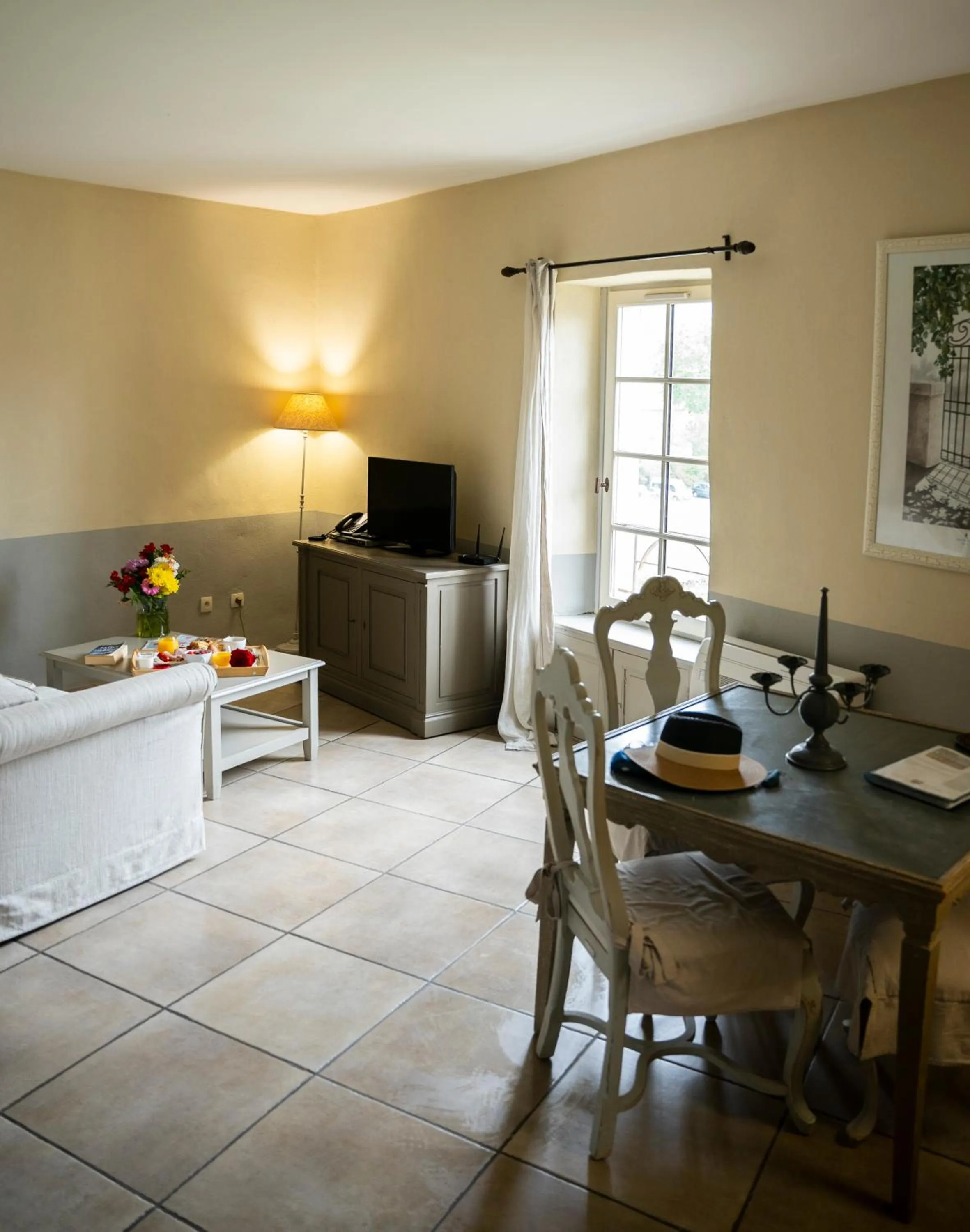 Living room, Bed in Le Couvent d'Hérépian - Hôtel & Spa