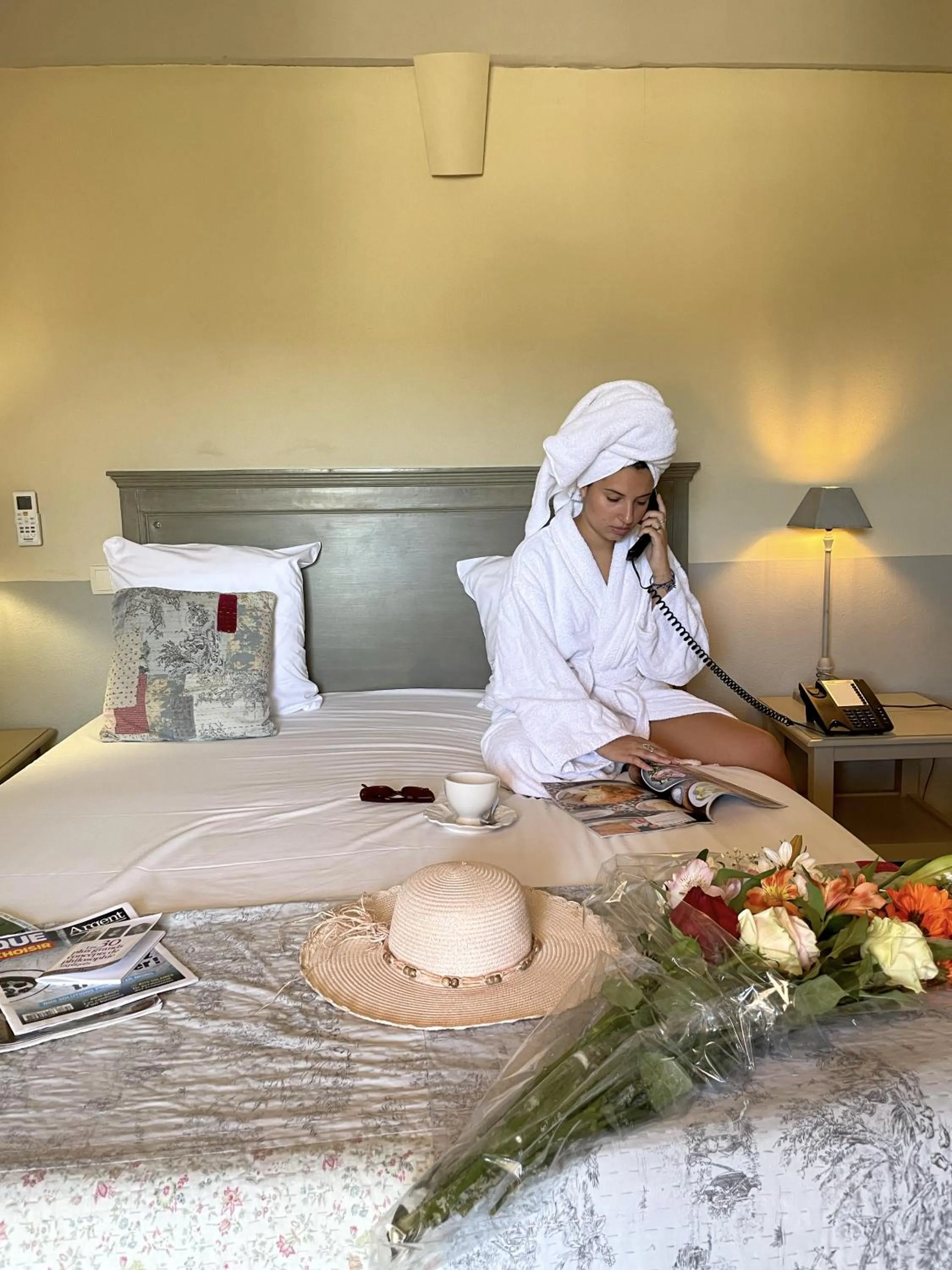 Bed in Le Couvent d'Hérépian - Hôtel & Spa