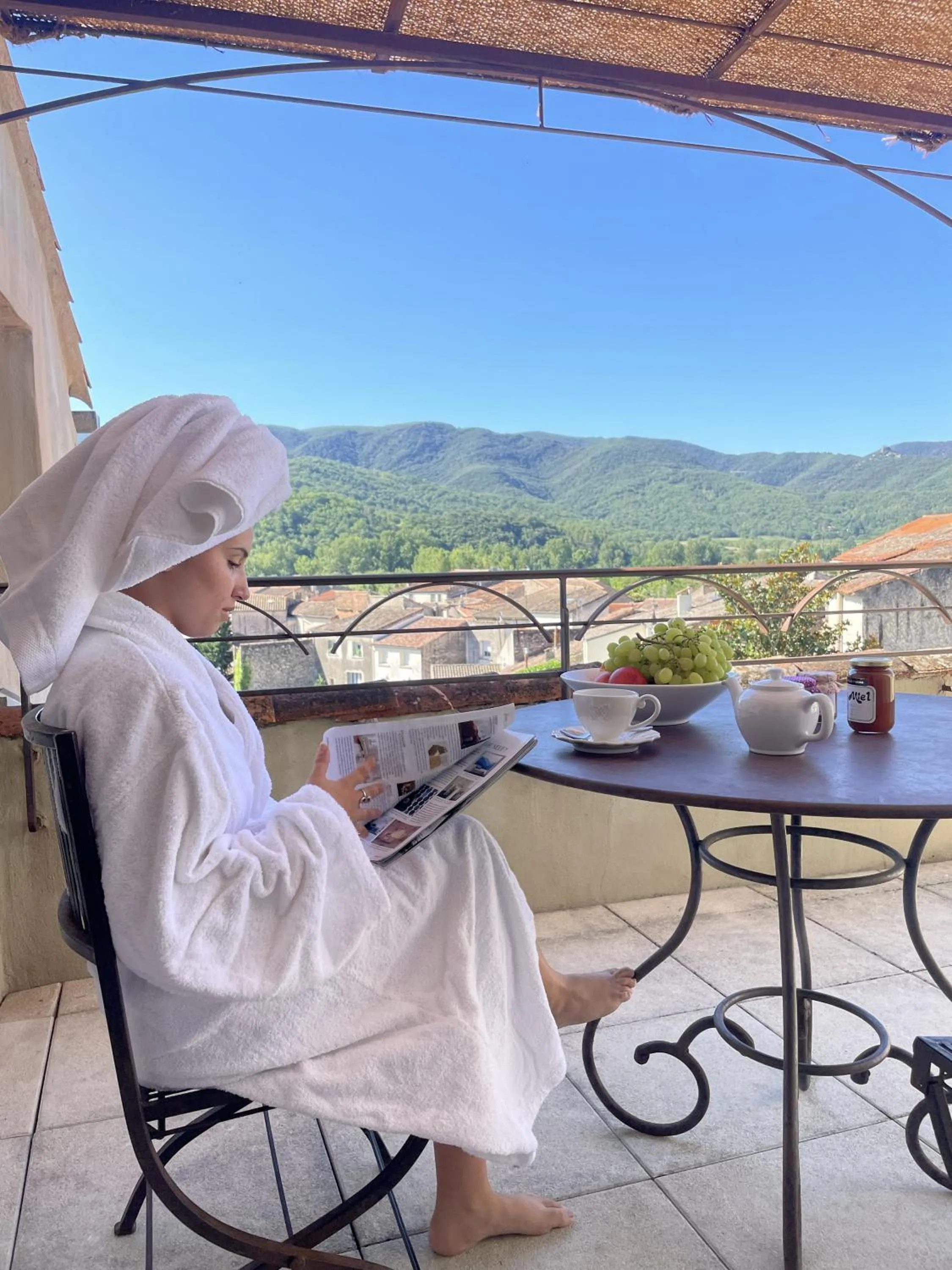 Balcony/Terrace in Le Couvent d'Hérépian - Hôtel & Spa