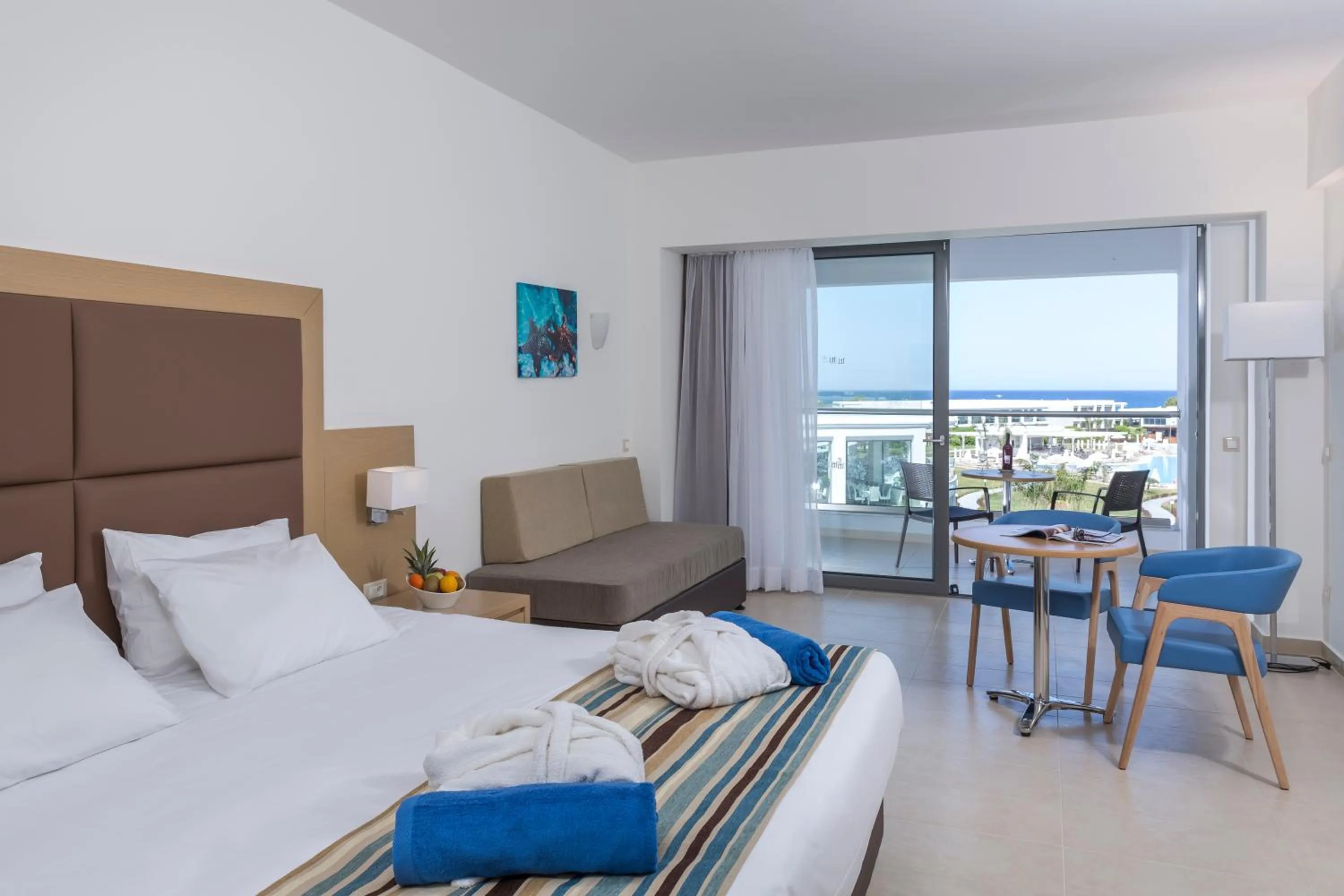 Sea view, Bed in Asterias Beach Resort