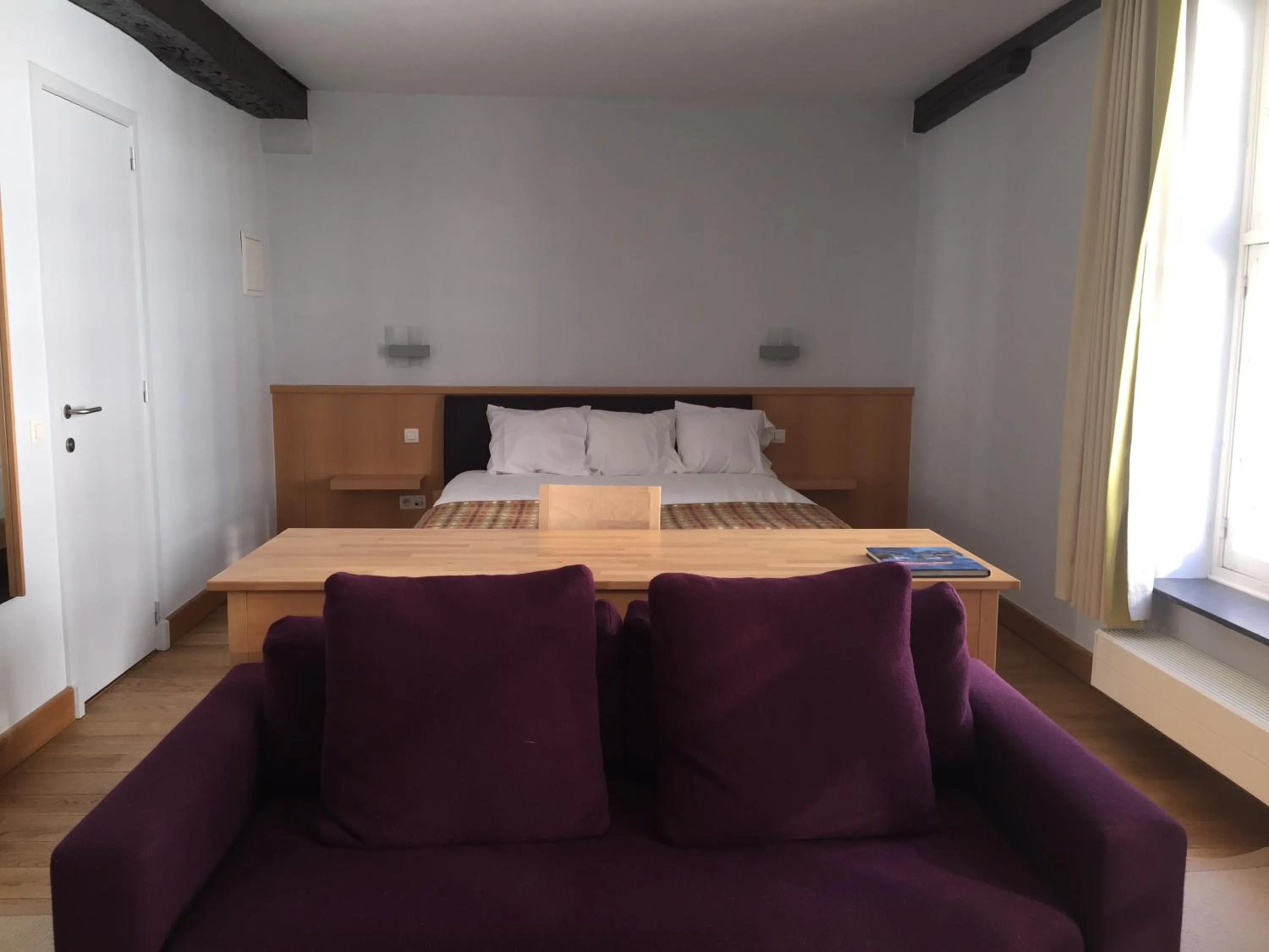 Photo of the whole room, Bed in Irish College Leuven