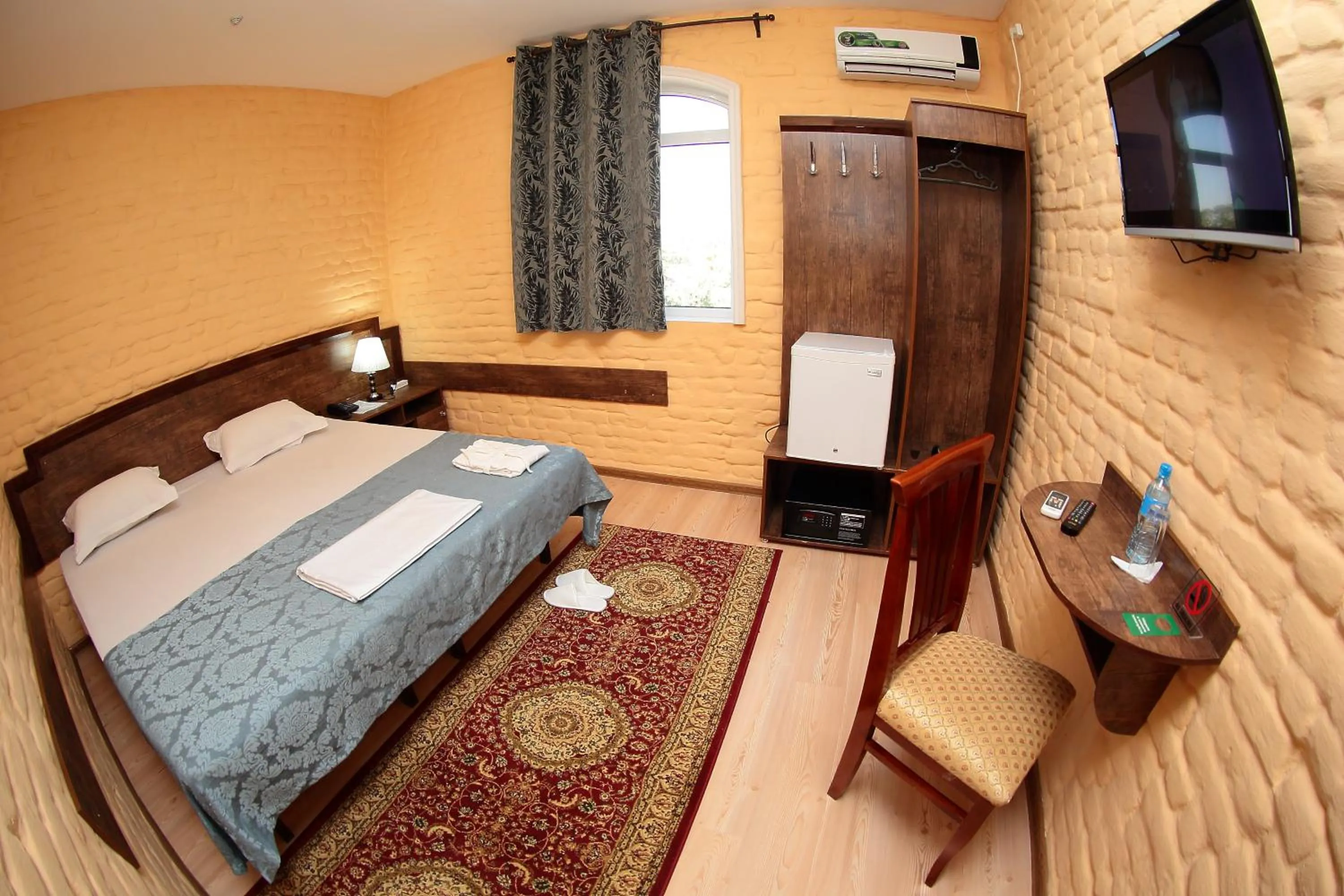 Photo of the whole room, Bed in Star Hotel