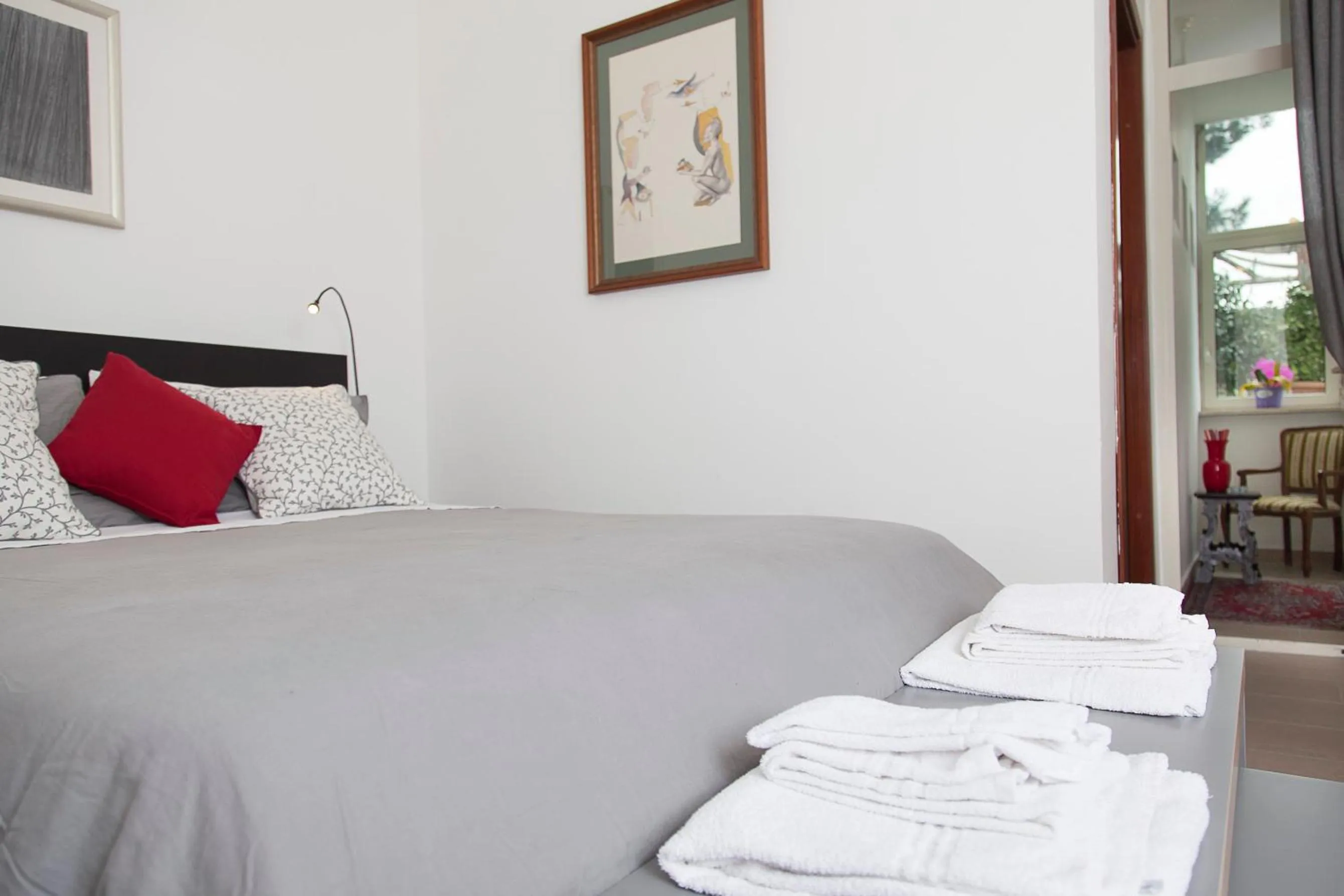 Bedroom, Bed in In villa